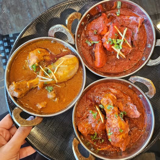 CURRY IN BOXES, Zafran Eatery, Tony's Restaurant พาหุรัด, Indian Essence Art, Indian Cuisine , Deven Chef Restaurant, Spicy by Nature, Indian Food 17 ถนนเจริญนคร, Amritsr, Indus, Royal India
