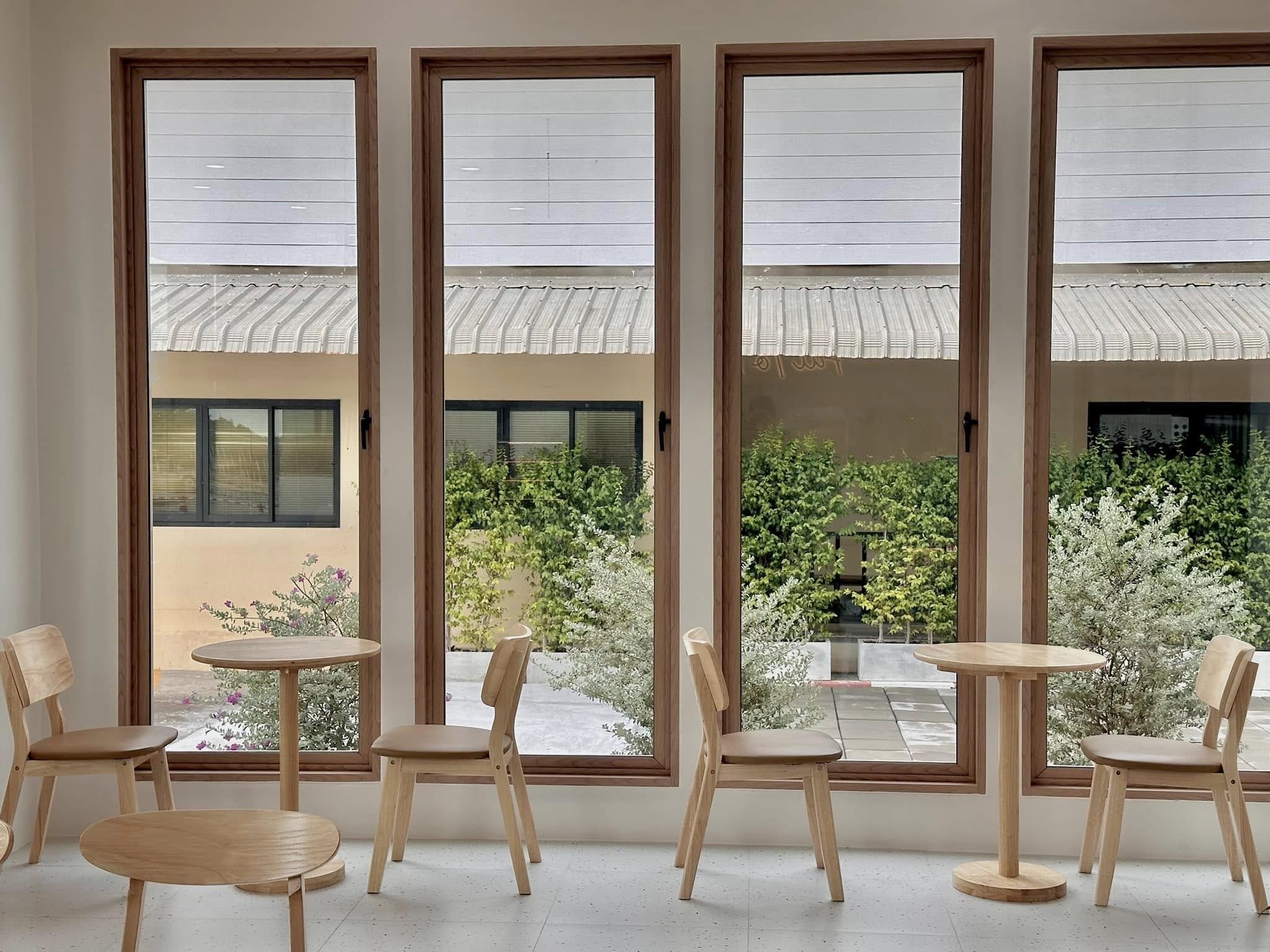 FEEL AT EASE CAFE, Norma, KERK, Peace Oriental Teahouse