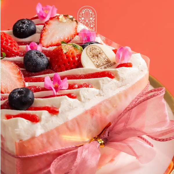 HOLIDAY PASTRY, The Rolling Pinn, Bake De Fleur, Sweet Me Bakery, PAUL Thailand, Radi, TWG Tea Salon, Cafe de Tu