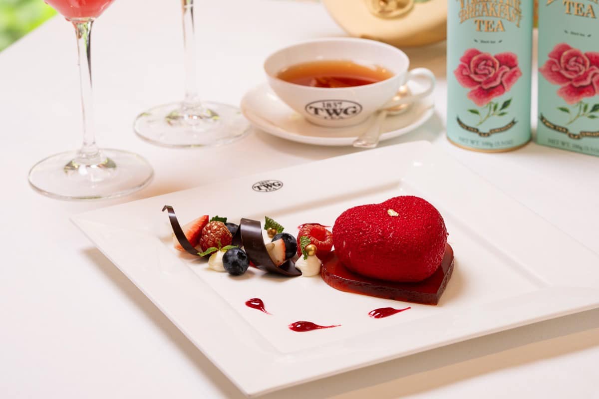 HOLIDAY PASTRY, The Rolling Pinn, Bake De Fleur, Sweet Me Bakery, PAUL Thailand, Radi, TWG Tea Salon, Cafe de Tu