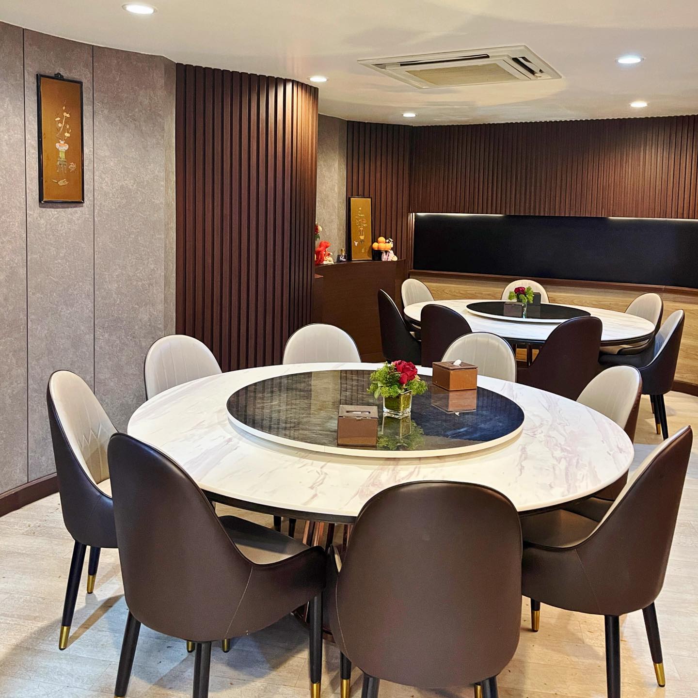 โคตรยำ ห้วยขวาง, Lehaha Lanzhou Ramen (สาขาห้วยขวาง), Kuang Seafood, เจ๊ติ๋มซีฟู้ดห้วยขวาง, เปลว ก๋วยเตี๋ยวต้มยำ, Rakuzen Time