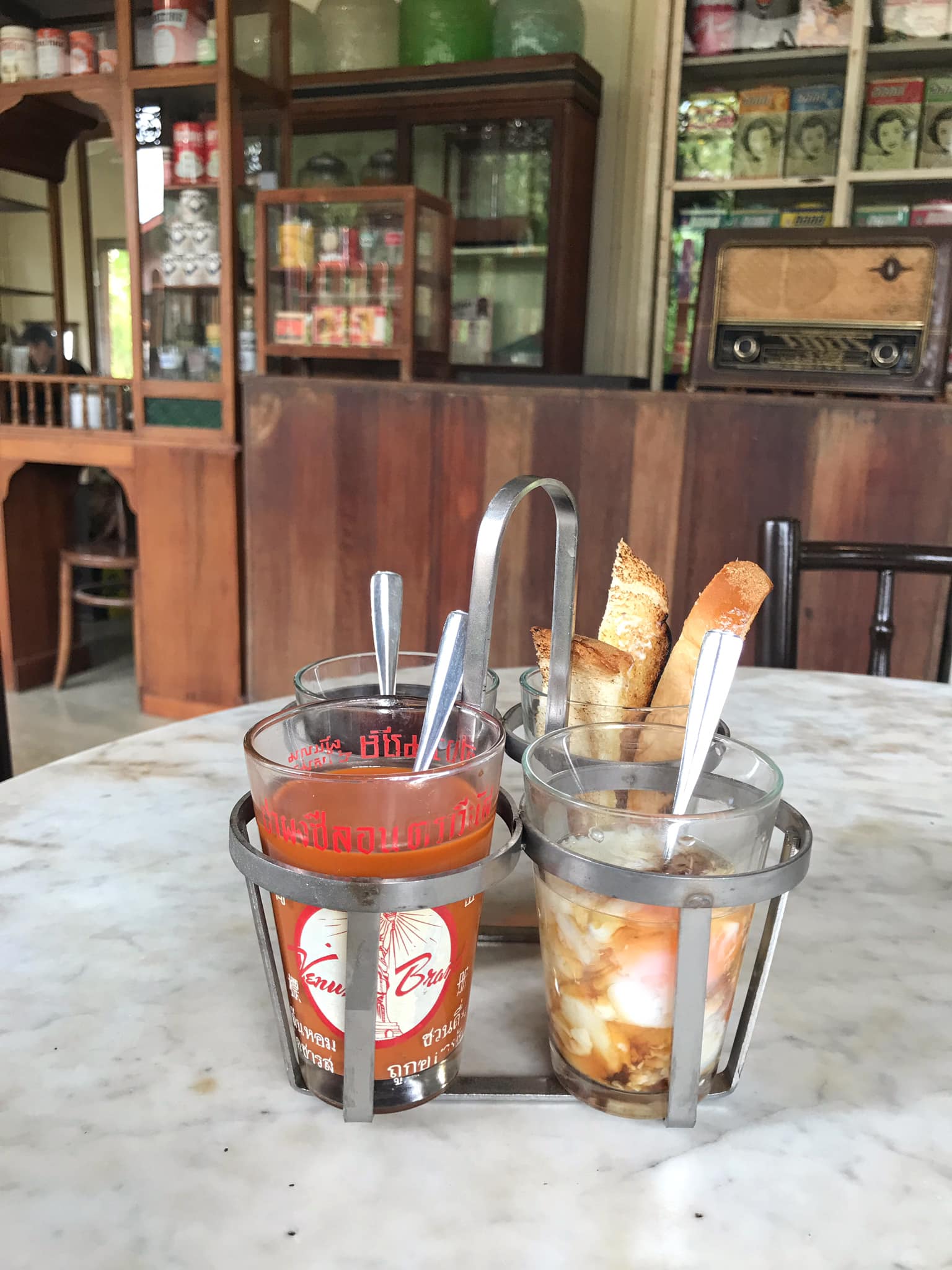 กอบัว, บ้านอาหารไทย, บ้านบัว, บ้านรั้วไม้ Cuisine &amp; Cafe, ครัวหอมมันปู, ร้านไหน อุทยานหินเขางู ราชบุรี, สวนอาหาร รางตาล, Pakmud แซ่บหมูทะ, สาขาโพธาราม, ถึงพริกถึงขิง, มะม่วงคู่, เนื้อต้มบ้านสิงห์ เจ๊ติ๋ม, โกรกแดง, ชุมทางของอร่อย, Mainichi365, Octospider restaurant, Lim cafe Photaram, ครัวตะนาวศรี สวนผึ้ง ราชบุรี, อาตี๋โกปี๊, โอปอชิฟฟ่อนเค้ก, ก๋วยเตี๋ยวปลาแม่กลอง, ติ๋มเค้กมะพร้าวอ่อน, ก๋วยเตี๋ยวโบราณป้าฮวย, โอ่งข้าวโอ่งน้ำ, ครัวม่อนไข่ สวนผึ้ง ราชบุรี, ShabuDo