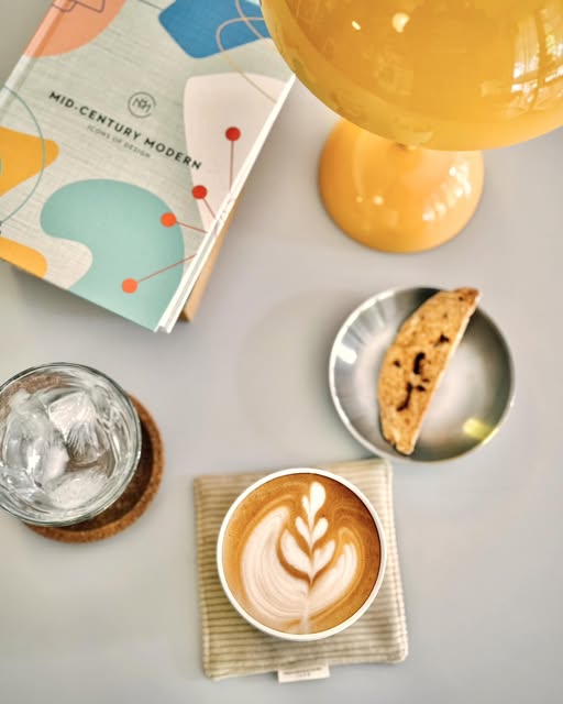 Flinders Street Cafe, Simplycafebkk, Neighbor cats koff bar, Bunnierista, Blend cafe, Hatchery, SEVENDAYS cafe & bakehouse, Smith & Rabbit Cuisine