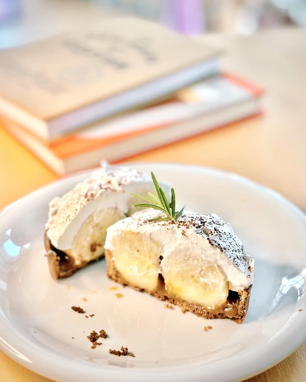 Flinders Street Cafe, Simplycafebkk, Neighbor cats koff bar, Bunnierista, Blend cafe, Hatchery, SEVENDAYS cafe & bakehouse, Smith & Rabbit Cuisine