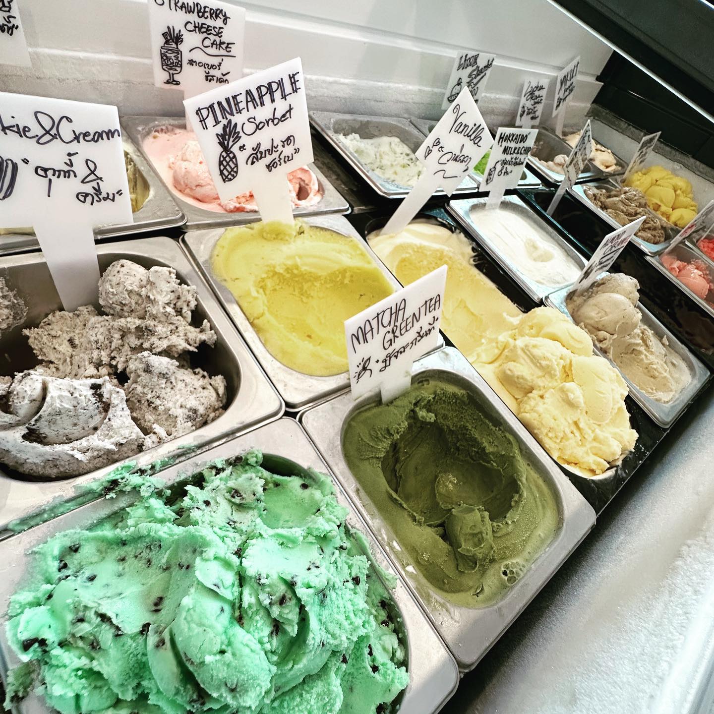 Wallflowers Cafe, Ba hao 八號, 103 - Bed and Brews, Píjiǔ Bar