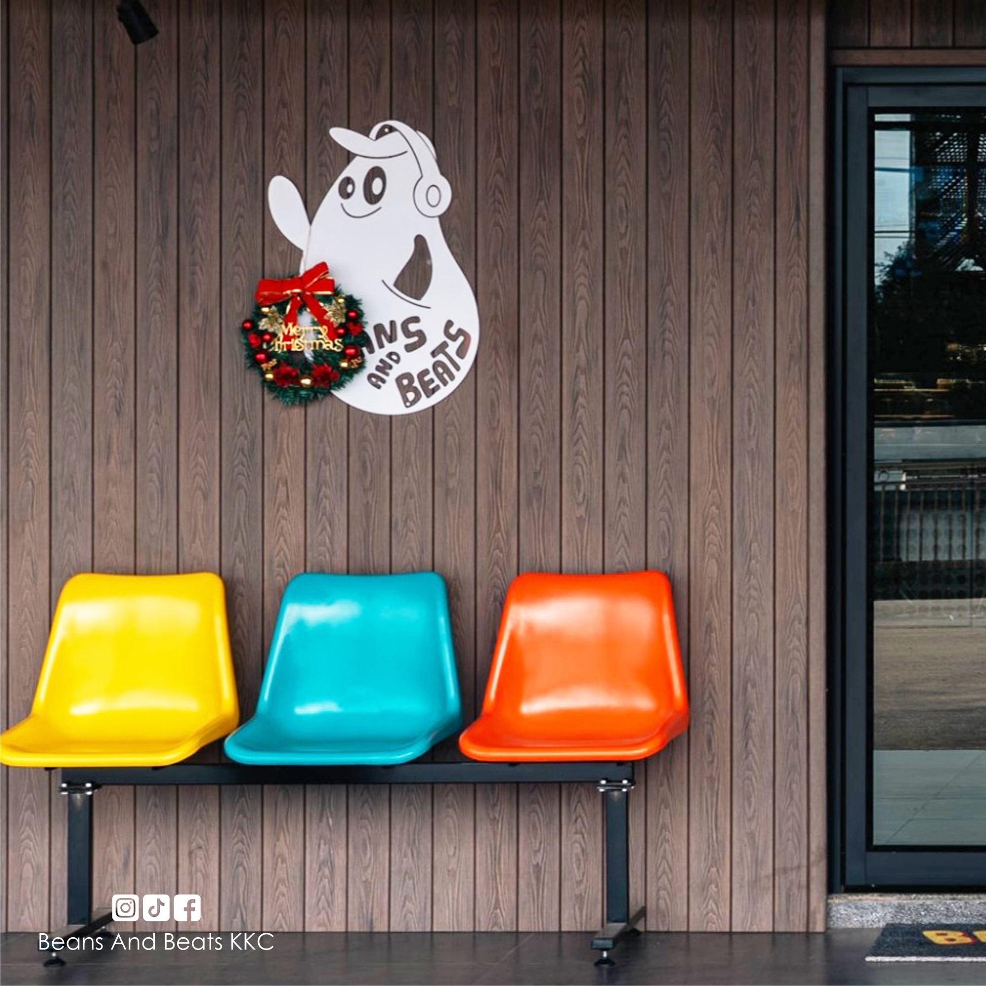 Beans And Beats KKC, Engmore KKC, Srisook Kaffe', Crusty Bakehouse, EKIA, Dopecoffeekkc, The letter จดหมายรัก