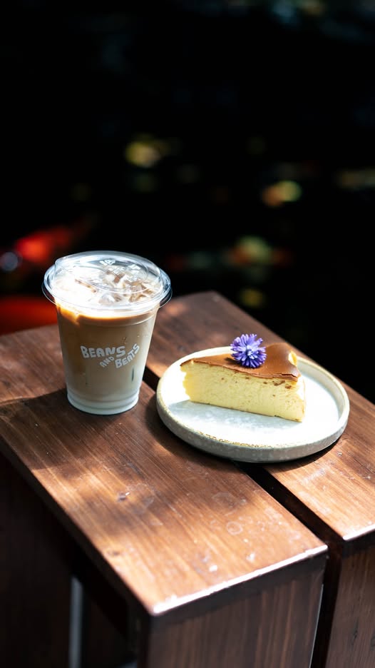 Beans And Beats KKC, Engmore KKC, Srisook Kaffe', Crusty Bakehouse, EKIA, Dopecoffeekkc, The letter จดหมายรัก