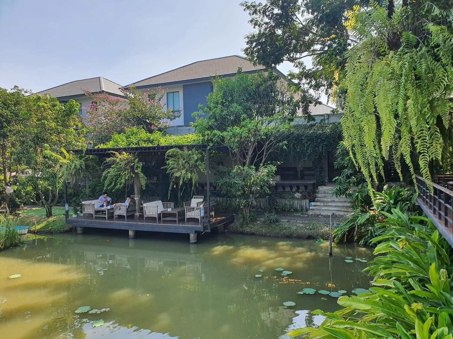 รำไร, ธรรมชาติโอชา, Rangnok Cafe&amp;Bar, บ้านท่าน้ำนนท์ Chaopraya antique Cafe, THE COUSIN, เพลิน Zaab Cafe, สายน้ำคาเฟ่ เกาะเกร็ด, สวนกู เดอะคาเฟ่, กาแฟบ้านเลขที่ ๑, 5522cafe, Rongsi Studio, คลองอ้อมคาเฟ่, คาเฟ่บ้านเฮีย