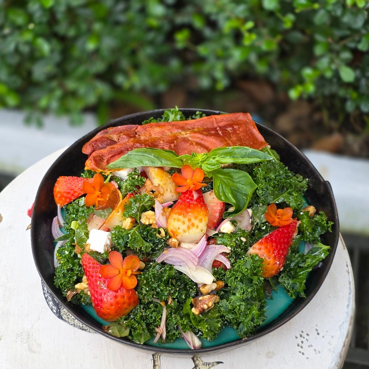 บ้านสวย ในสวน, Siam Brasserie , The Treehouse Nongchok, Natura Cafe, BaanNaiSuan Cafe&amp;Yoga, Patom, Portobello &amp; Désiré, ครัวบ้านสวนสุวรรณ, ร้านอาหารฐิตารีย์ สวนรถไฟ จตุจักร, บ้านสวน อบอวลรัก