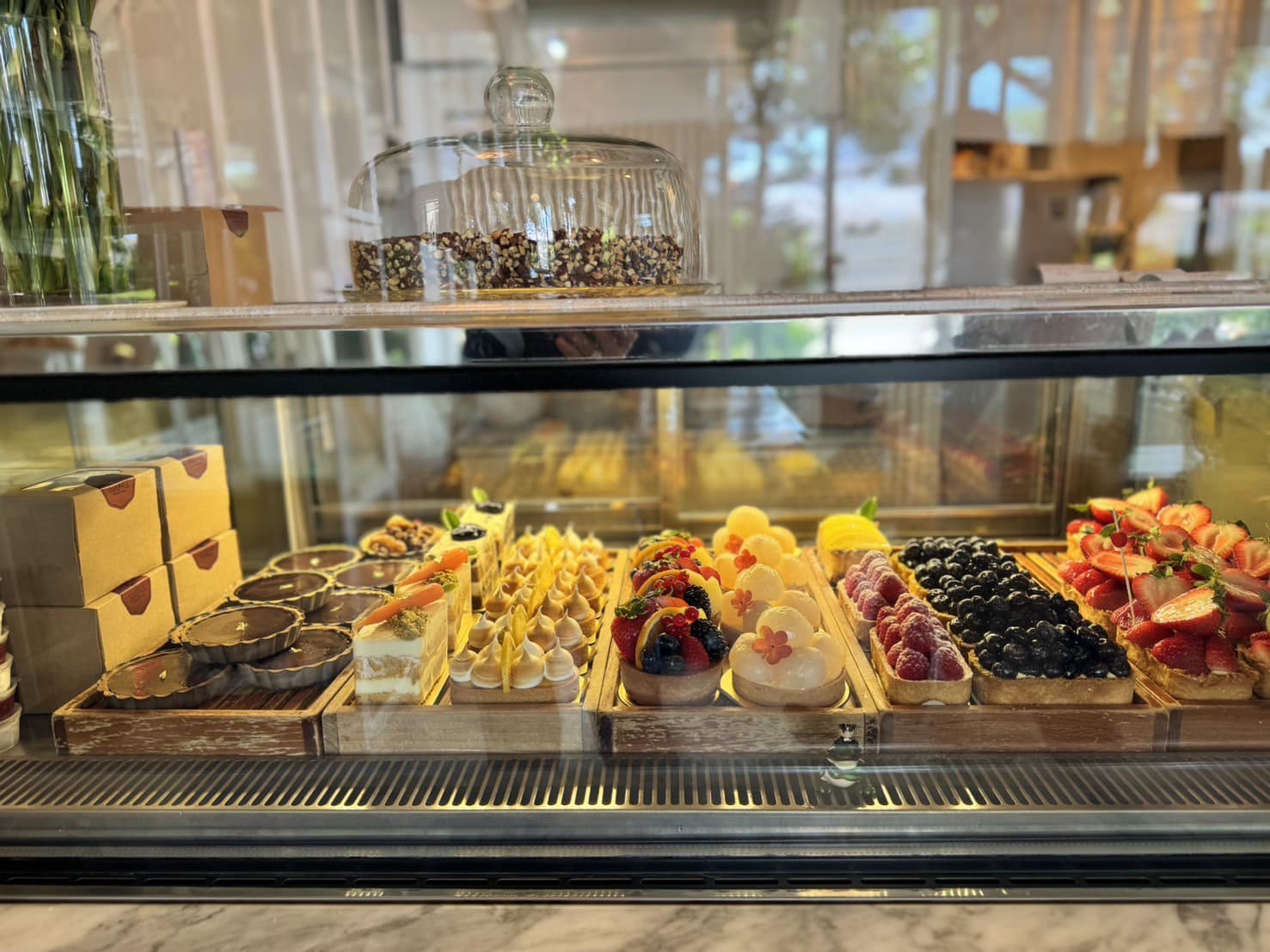 บ้านสวย ในสวน, Siam Brasserie , The Treehouse Nongchok, Natura Cafe, BaanNaiSuan Cafe&amp;Yoga, Patom, Portobello &amp; Désiré, ครัวบ้านสวนสุวรรณ, ร้านอาหารฐิตารีย์ สวนรถไฟ จตุจักร, บ้านสวน อบอวลรัก