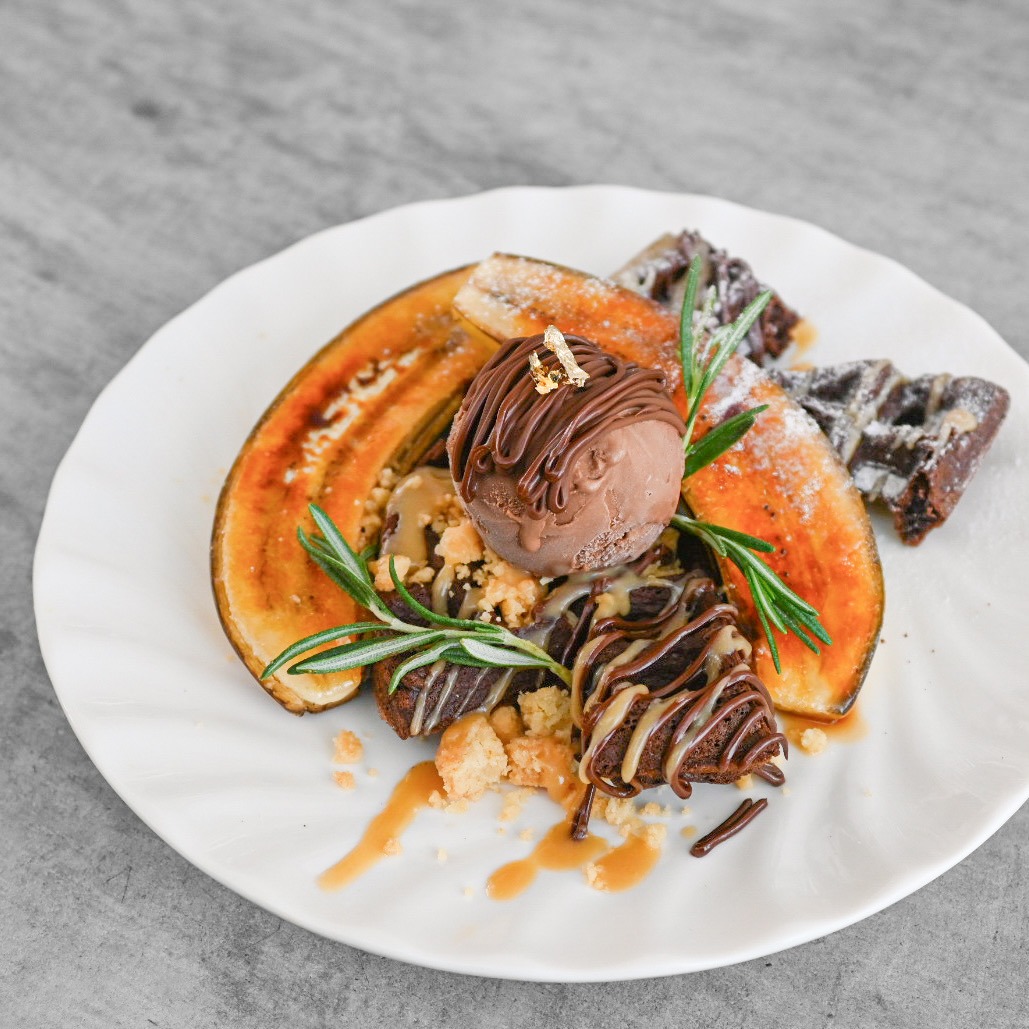 Smitten Cafe and Decor, Thong Ampai Café, THREE Cafe, Continue.cafe, Sunday in 345 cafe, Aprilhouse, The Aileen Cafe', Oliva Cafe, The Kottage Cafe, Plant Cafe, ปิ่นโตนามีตาล, Baan Kanom De'Pathum, Pumpkin Art Town, Mushroom Hut Cafe, KAD Cafe - กาด คาเฟ่, ADAM cafe