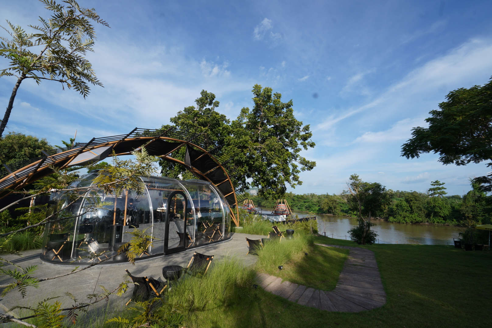 BOHO STORY CAFE, Z2 Cafe, Cafe ริมบัว กาญจนบุรี, DAY'S CAFE, RAVI RIVA CAFE, มีนา cafe', ลำยวน กาญจนบุรี