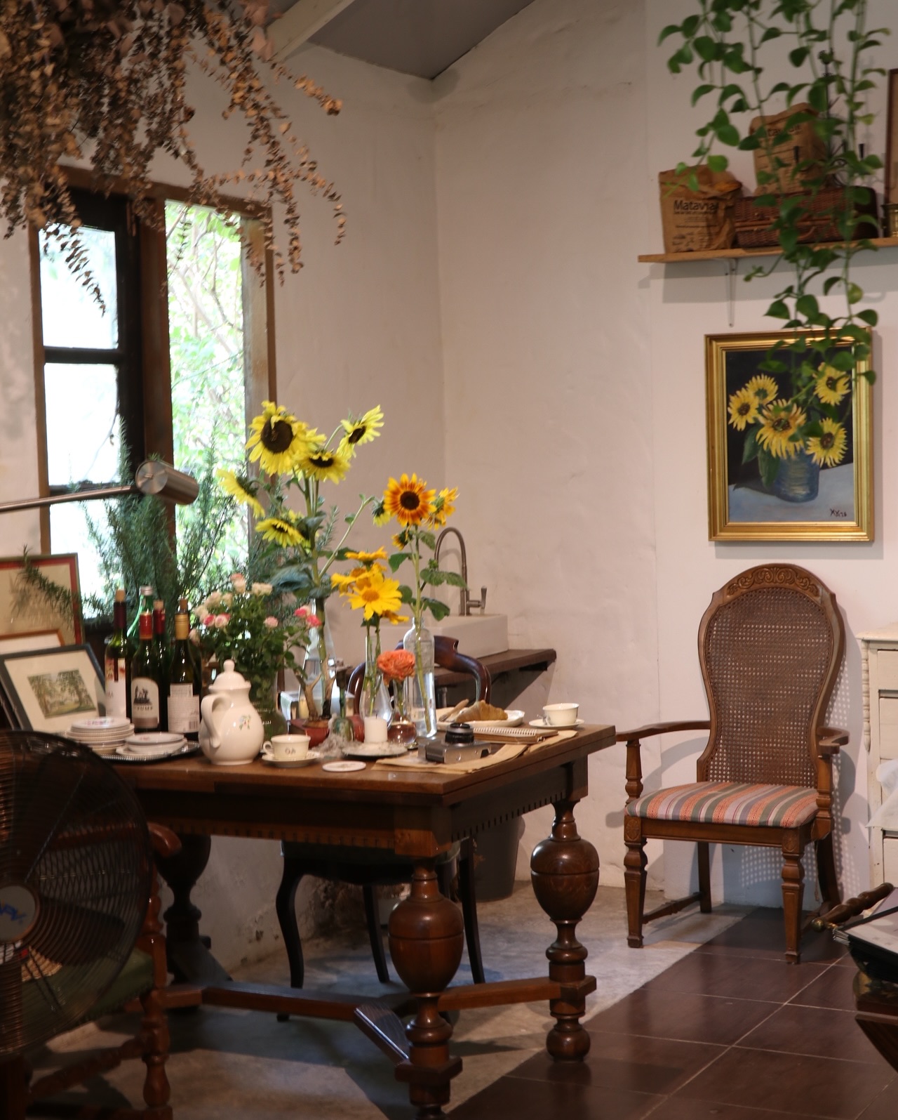 White House Forest, เกษม : KASEM Coffee, Rosie.nak, Luk Labb Coffee, Grande KAFE, KFD in Town, สวรรค์บ้านนา คาเฟ่ Food &amp; Drink, กอหญ้า คาเฟ่, ณ บุ่ง Coffee, polar polar CAFE', Yellow Pumpkin, ร้าน Yellow Pumpkin เปิดบริการตามปกติ 11.00-17.00 น. (ปิดวันพฤหัสบดี), I'm home cafe, ประจำอำเภอ, glinfon, 382 Space Café, La-Moon cafe'