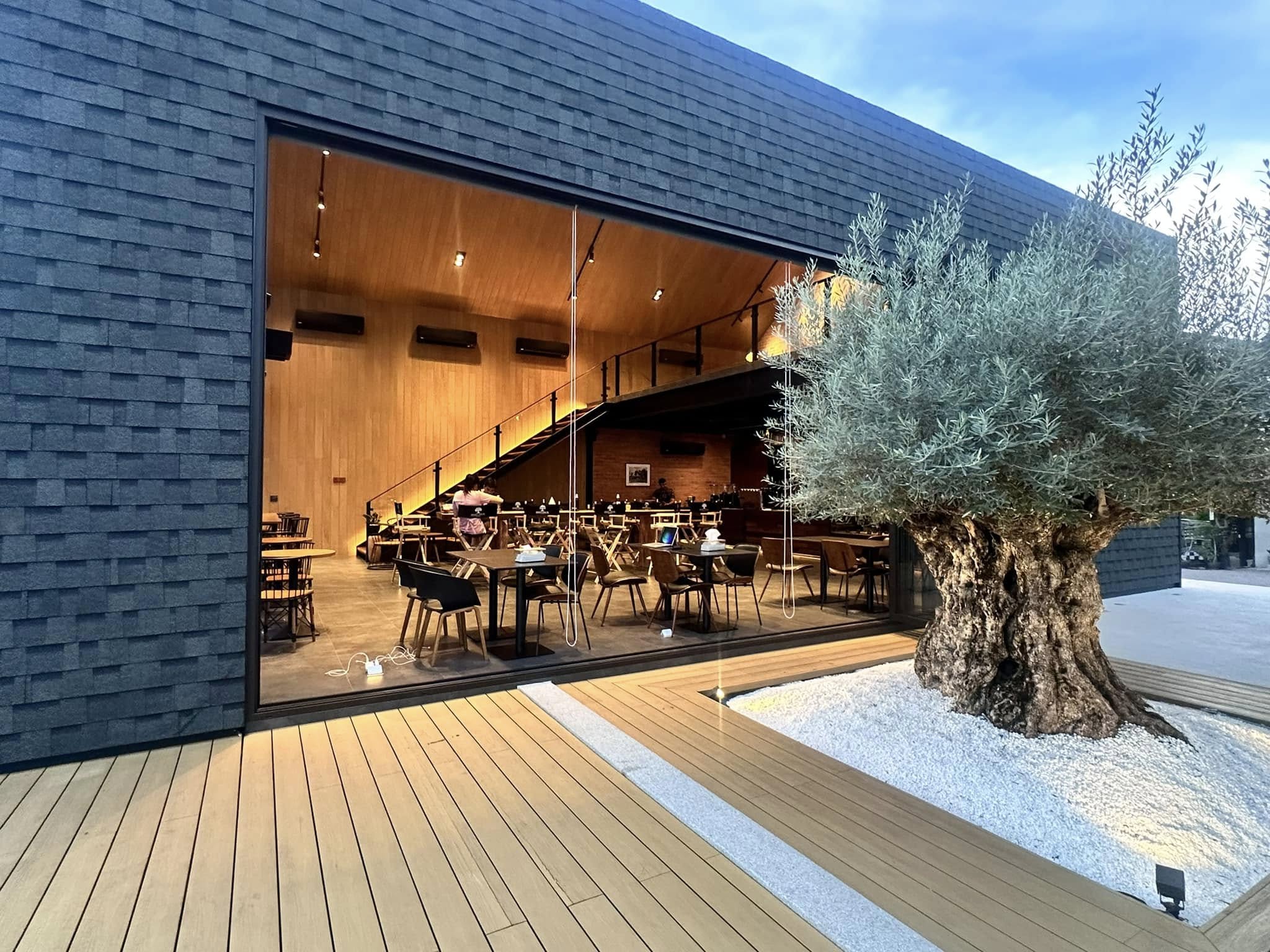 เรือนชายน้ำ Cafe&amp;Restaurant, ban.jingjo, See Sea Sun - แบบง่ายๆ, ขวัญข้าว ริเวอร์ไซด์, The sunflower cafe, KokoroCafe', FREJA Coffee &amp; Co, Rays River Cafe, Behind The Beans, พร้าวหอมคาเฟ่, Kinlamoon, House Cafe', บ้านสวนพาฝัน, La Bella Cafe, PakPap Cafe, ขมุน คาเฟ่ มหาชัย, Baanthaicafe, ดีกัน คาเฟ่, COCO CAFE'