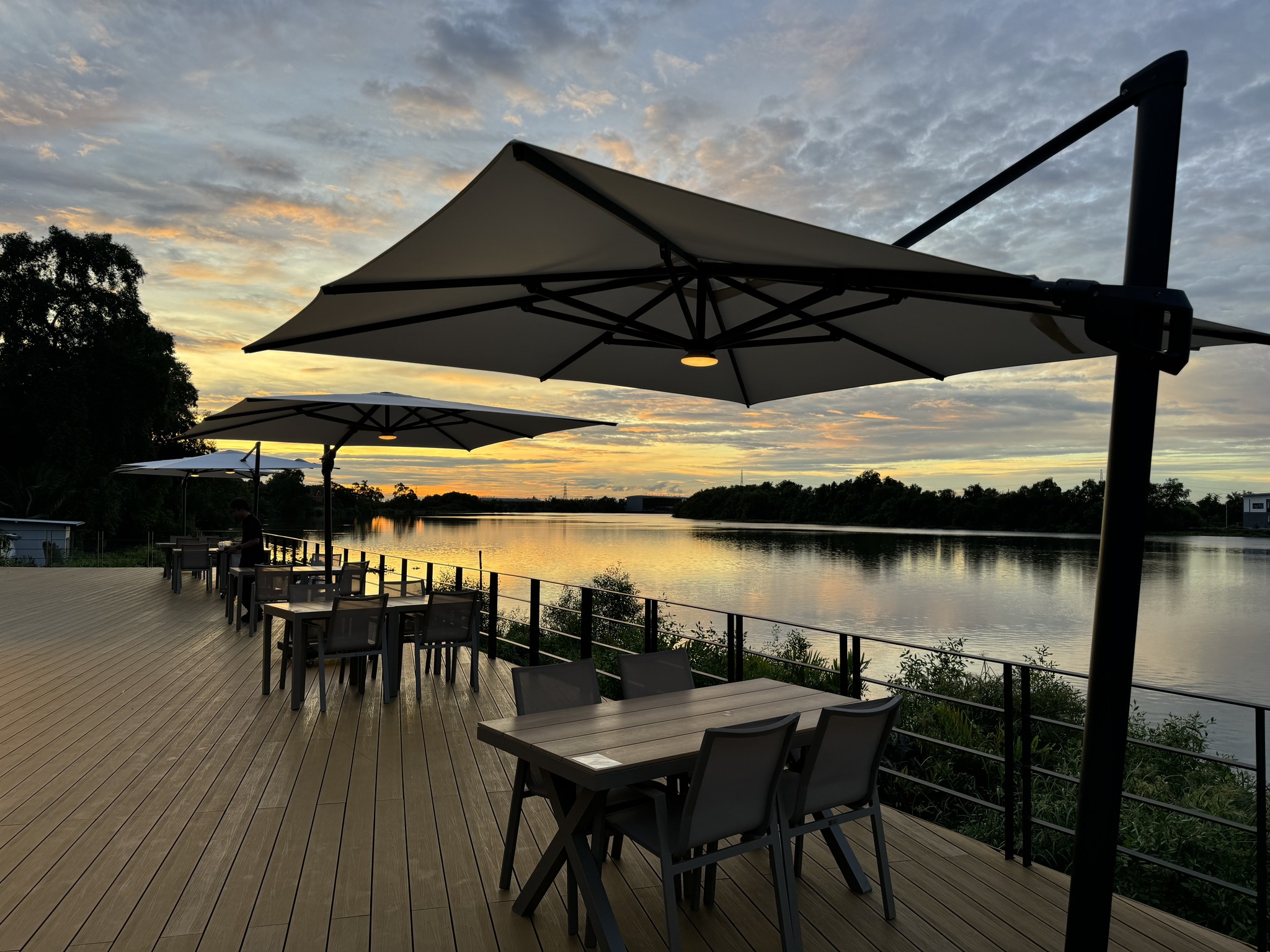 เรือนชายน้ำ Cafe&amp;Restaurant, ban.jingjo, See Sea Sun - แบบง่ายๆ, ขวัญข้าว ริเวอร์ไซด์, The sunflower cafe, KokoroCafe', FREJA Coffee &amp; Co, Rays River Cafe, Behind The Beans, พร้าวหอมคาเฟ่, Kinlamoon, House Cafe', บ้านสวนพาฝัน, La Bella Cafe, PakPap Cafe, ขมุน คาเฟ่ มหาชัย, Baanthaicafe, ดีกัน คาเฟ่, COCO CAFE'