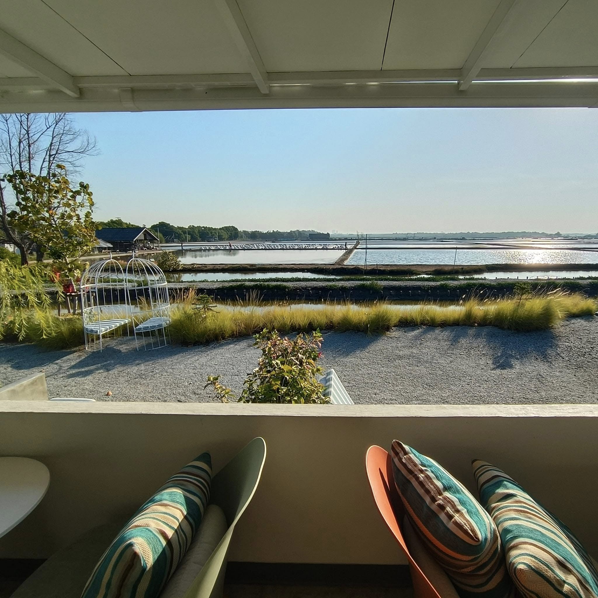 บ้านสวนกำไรสุข, 321 Furusato-ふるさと, เพลินปะกง คาเฟ่, Sun up Café, สวนป่าบ้านลุง, 87 Home Cafe', บ้านตั้งต้น, Norris Coffee, Cafe de Mu, คาเฟ่แรงใจ