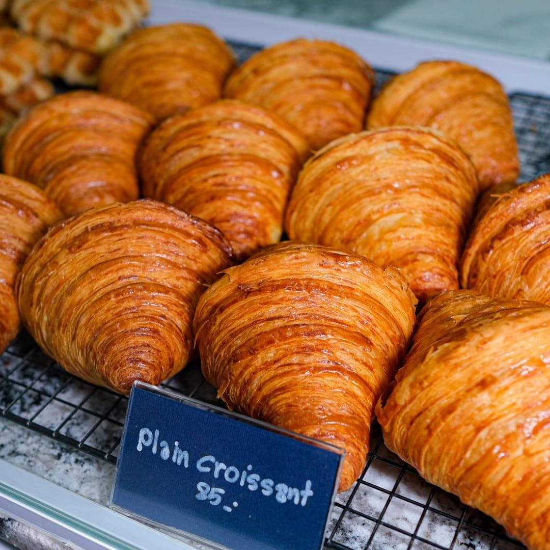 Chuen.floralhomecafe, Ralph.cafe, Howdy Cafe&amp;Bistro, qoofe.cafe, Santipanich cafe, Godmother Coffee Brew., ปัจจัยสี่คาเฟ่, WHITE JAI