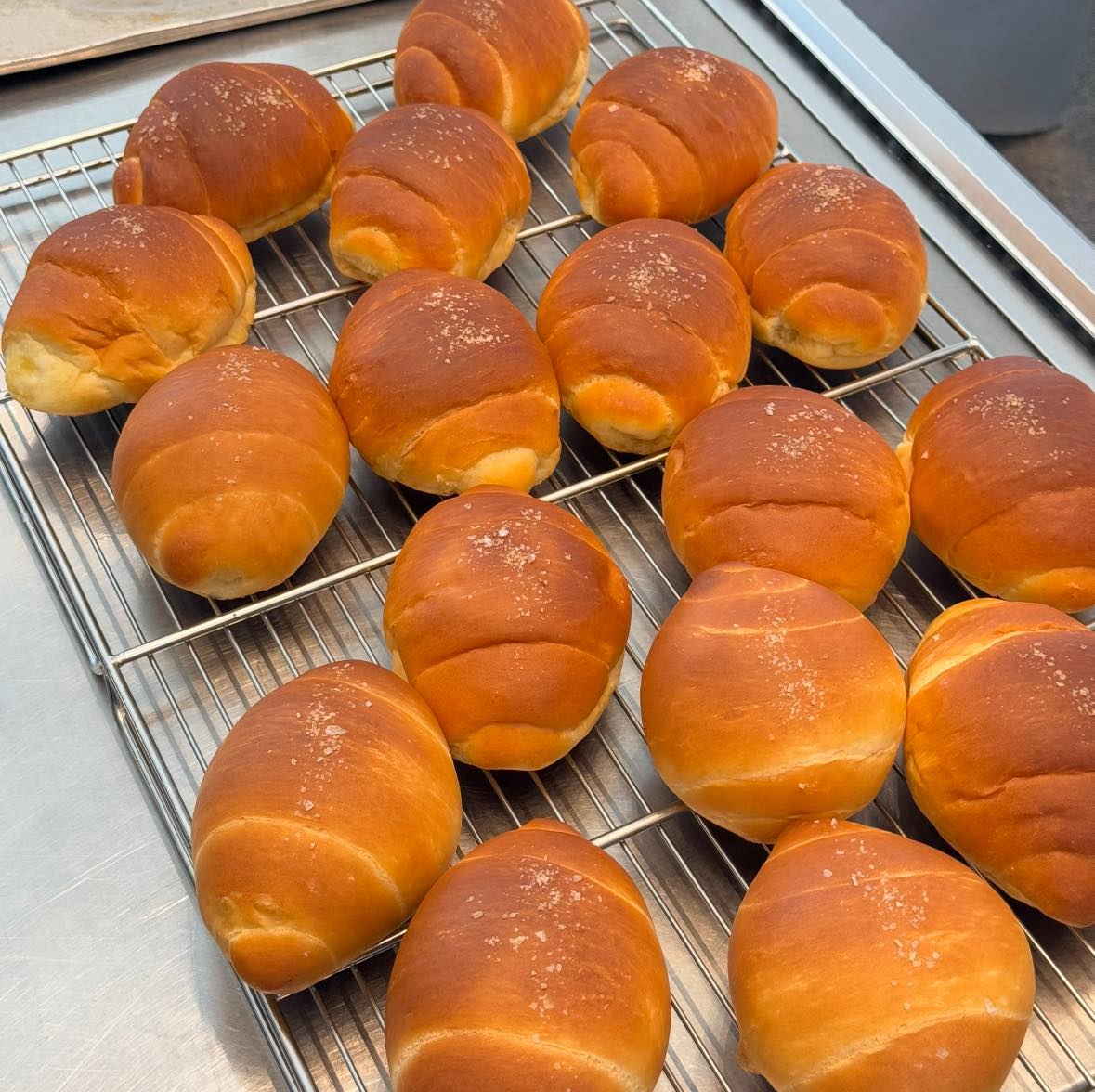 รับทำเค้กและเบเกอรี่ตามสั่งชลบุรี, Cocoa cafe, Sourcreamfactory, Heriot Cafe, Love your trees, BearbyTea, Fermenti, Daydream Café Chonburi, Tutu Beach