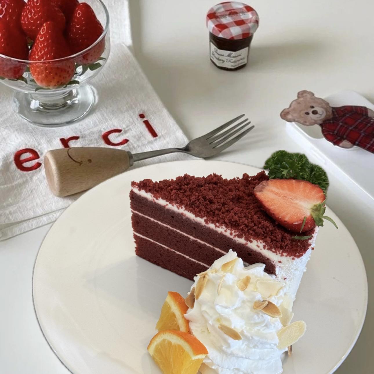 รับทำเค้กและเบเกอรี่ตามสั่งชลบุรี, Cocoa cafe, Sourcreamfactory, Heriot Cafe, Love your trees, BearbyTea, Fermenti, Daydream Café Chonburi, Tutu Beach