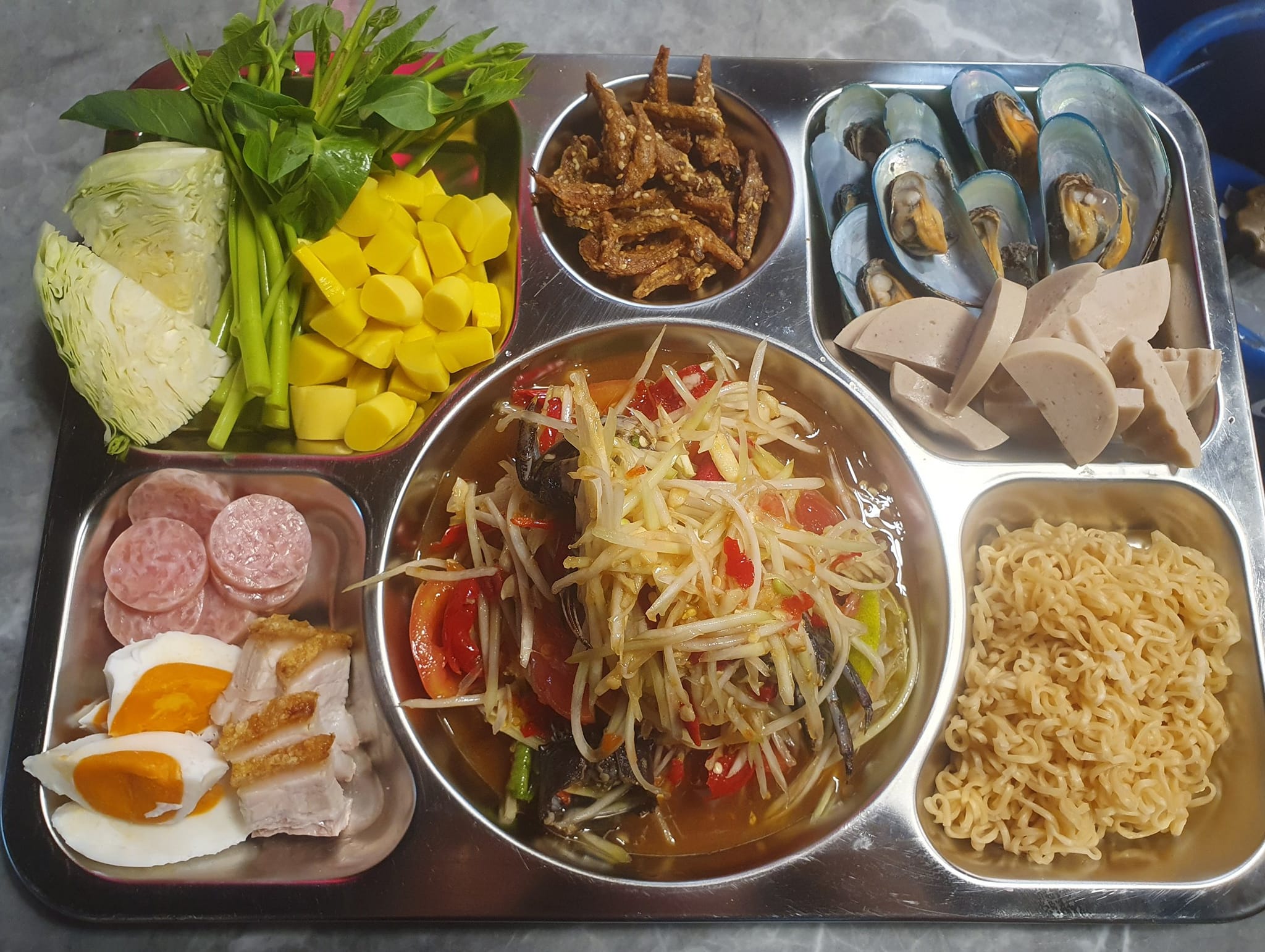 Coffee i need u, หจก.หมูกระทะ สาขา ตลาดนัดเรือบิน, วันวาน หนมหวาน -ตลาดเรือบิน, บ้านผัดกะเพรา, ข้าวต้มอันดา ตลาดเรือบิน, ร้านไก่ย่างโคตรปาลี ส้มตำแม่สมัยรสเด็ด, โรงชา เรือบิน