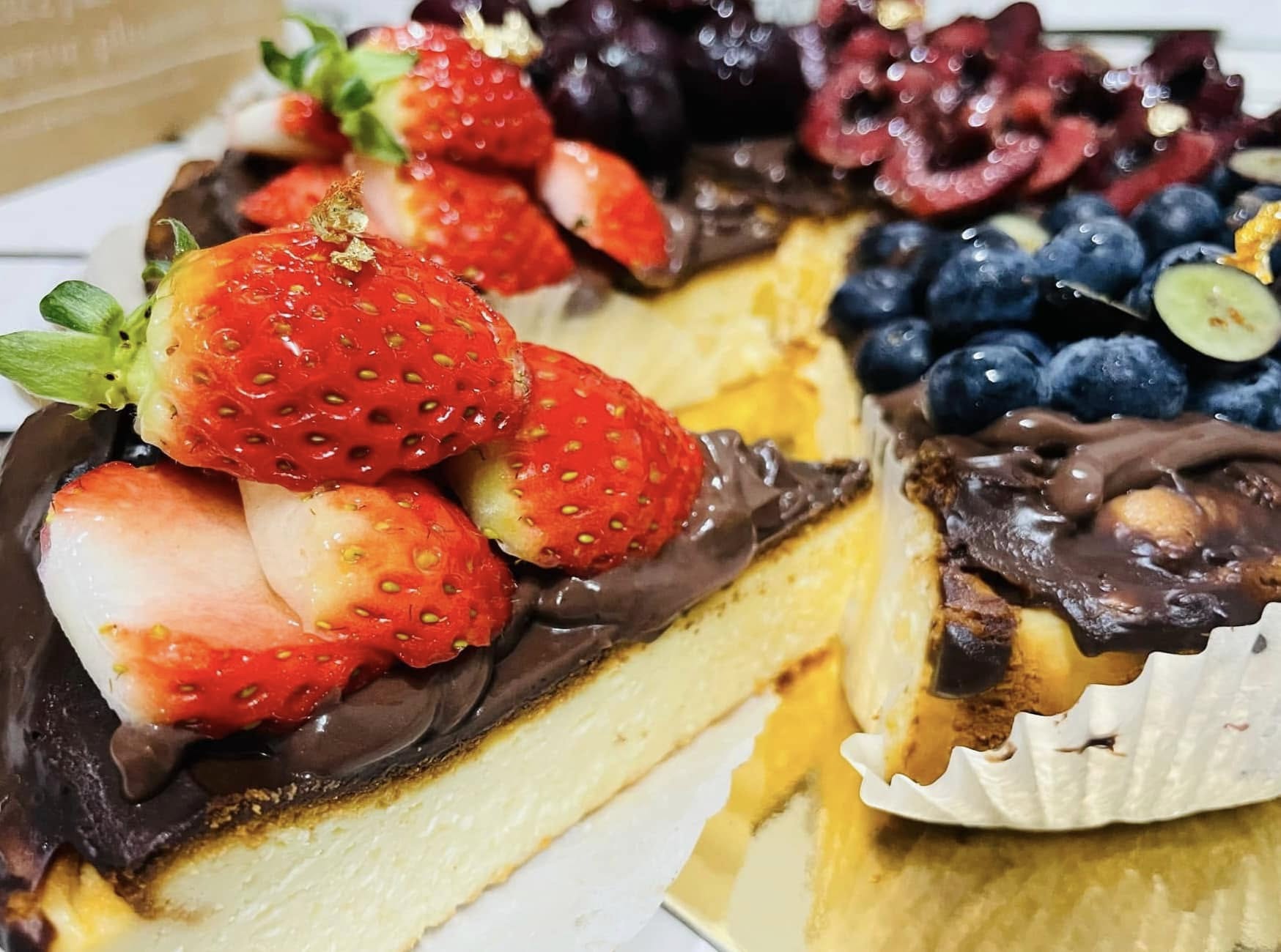 Delicacy Khaolak, BUN Pastry&amp; Beverages, Kopi Journey, Garang Khaolak, Merry Morning Cafe, อุทยานแห่งชาติเขาหลัก-ลำรู่ คาเฟ่, Lamsam Cafe &amp; Bistro, บ้านฉันท์ cafe &amp; restaurant, Dee Café &amp; Eatery, Takeshi's Espresso Bar