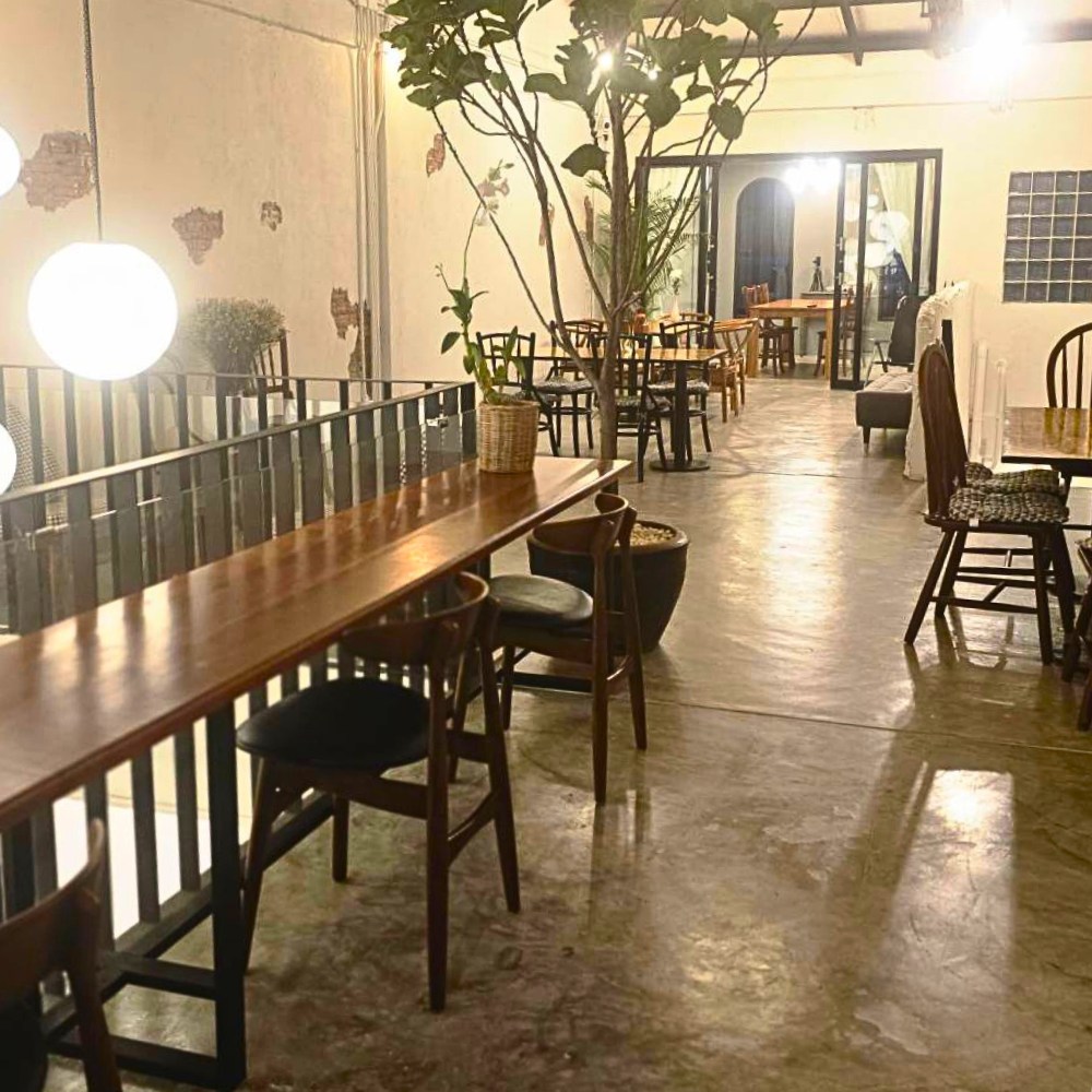 Delicacy Khaolak, BUN Pastry&amp; Beverages, Kopi Journey, Garang Khaolak, Merry Morning Cafe, อุทยานแห่งชาติเขาหลัก-ลำรู่ คาเฟ่, Lamsam Cafe &amp; Bistro, บ้านฉันท์ cafe &amp; restaurant, Dee Café &amp; Eatery, Takeshi's Espresso Bar