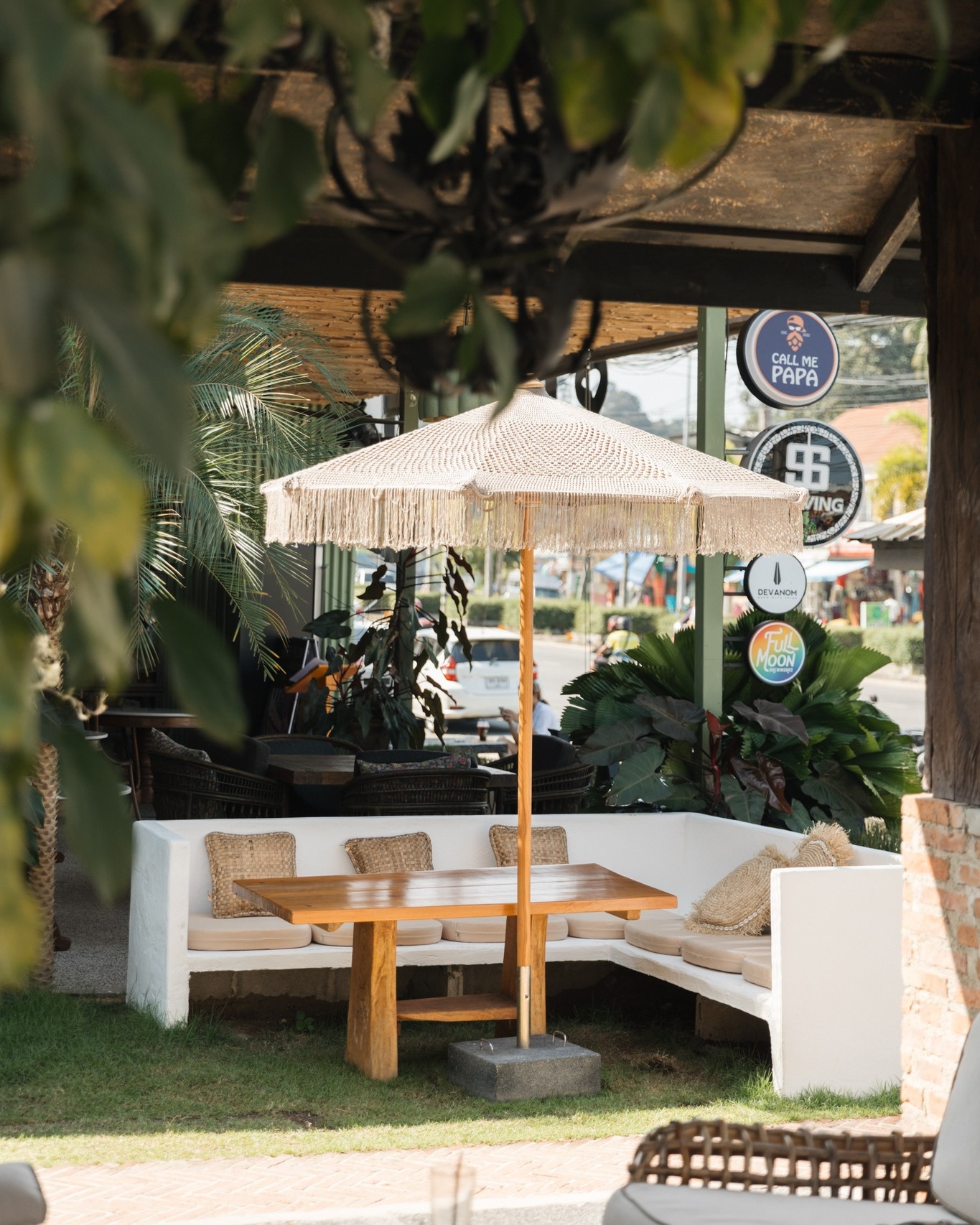 Delicacy Khaolak, BUN Pastry&amp; Beverages, Kopi Journey, Garang Khaolak, Merry Morning Cafe, อุทยานแห่งชาติเขาหลัก-ลำรู่ คาเฟ่, Lamsam Cafe &amp; Bistro, บ้านฉันท์ cafe &amp; restaurant, Dee Café &amp; Eatery, Takeshi's Espresso Bar