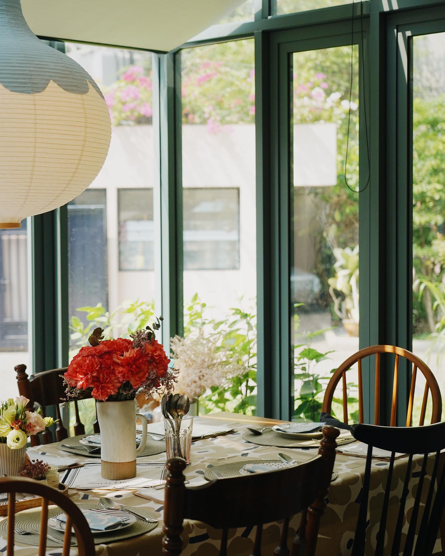 Little Sunshine Cafe, Woo Tender Bangkok, L'Escargot Bistro, Hyde &amp; Seek, Lyon French Cuisine, Sushi Niwa Bangkok, Witch's Oyster Tavern, YOKA YOKA, Neil's Bake Shoppe, Kinlenn Eatery &amp; Play, บ้านกลมกิ๊ก