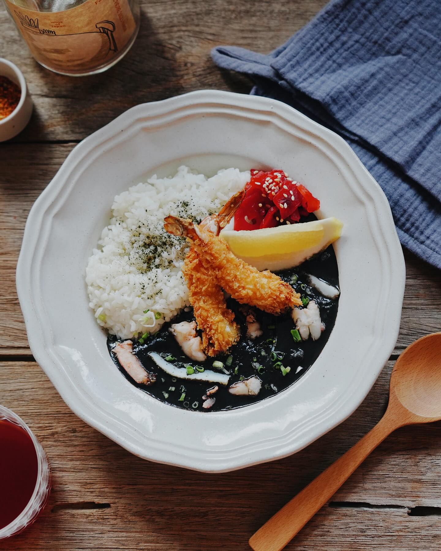 Little Sunshine Cafe, Woo Tender Bangkok, L'Escargot Bistro, Hyde &amp; Seek, Lyon French Cuisine, Sushi Niwa Bangkok, Witch's Oyster Tavern, YOKA YOKA, Neil's Bake Shoppe, Kinlenn Eatery &amp; Play, บ้านกลมกิ๊ก