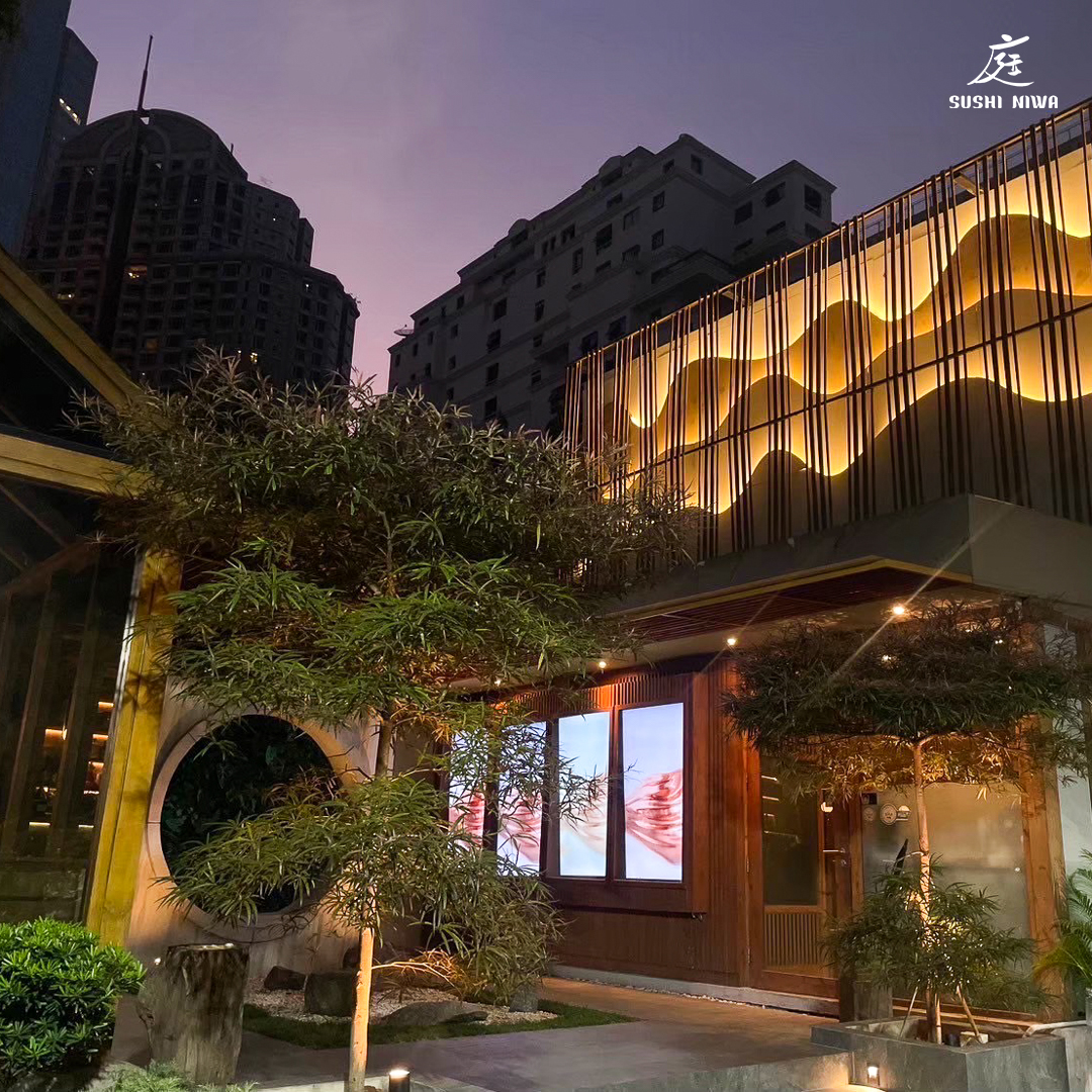 Little Sunshine Cafe, Woo Tender Bangkok, L'Escargot Bistro, Hyde &amp; Seek, Lyon French Cuisine, Sushi Niwa Bangkok, Witch's Oyster Tavern, YOKA YOKA, Neil's Bake Shoppe, Kinlenn Eatery &amp; Play, บ้านกลมกิ๊ก