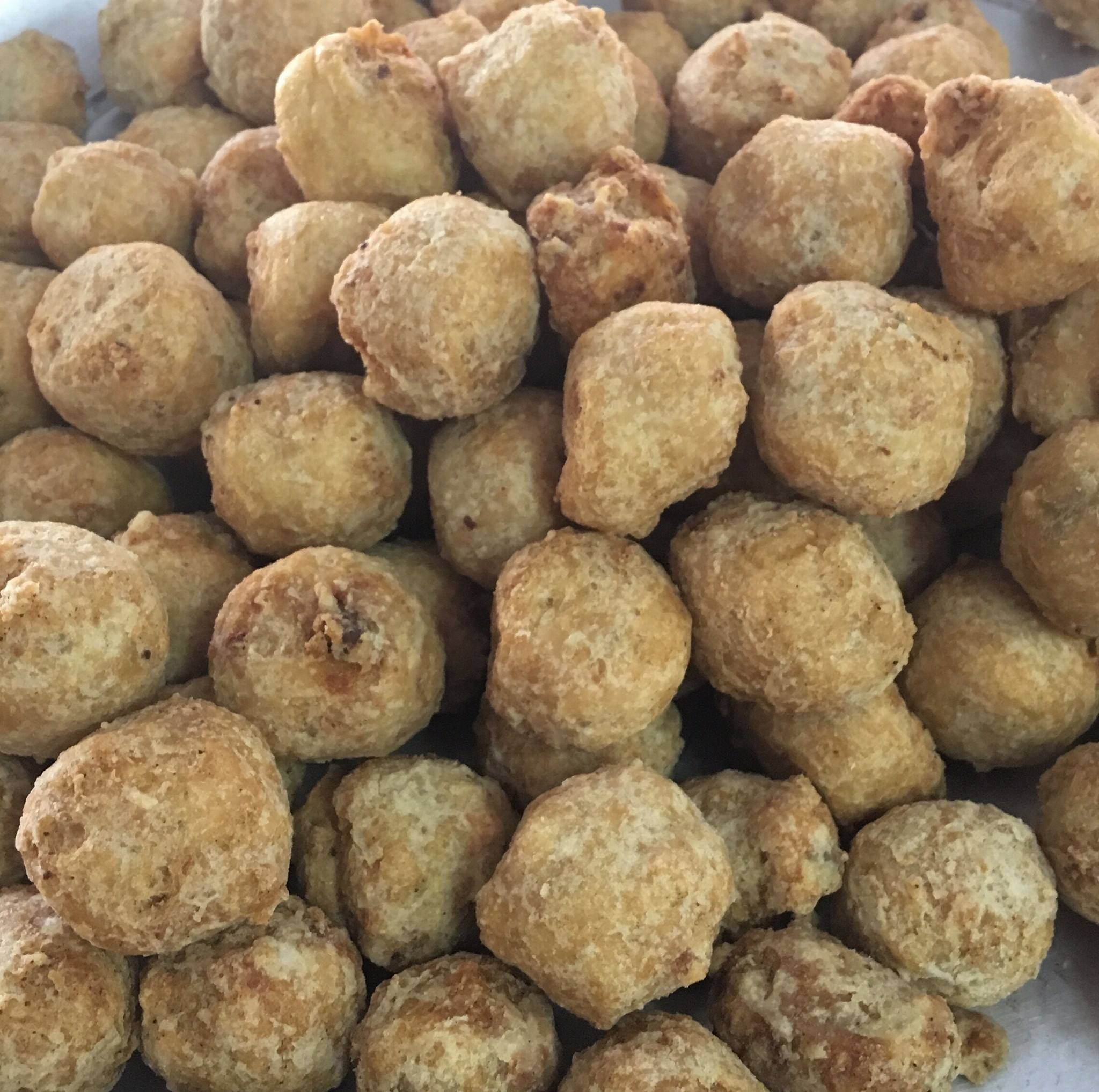 ก๋วยเตี๋ยวหม้อทอง เจริญกรุง57, ร้านเจ๊โหนก ก๋วยเตี๋ยวแคะ, ก๋วยเตี๋ยวแคะโคตรเครื่อง คอนแวนต์, ก๋วยเตี๋ยวแคะจุฬาเจ้าเก่า, ตั้งยู้ฮวด ลูกชิ้นกุ้งนี่ง, ก๋วยเตี๋ยวแคะ นายเหงี่ยน, ก๋วยเตี๋ยวแคะสุชาดา(จู)วรจักร, โกโจก๋วยเตี๋ยวแคะเจ้าเก่า2521 นายอ้วนหลังวัดสุทัศน์, ก๋วยเตี๋ยวแคะไปรษณีย์กลาง - วังหลัง, ก๋วยเตี๋ยวแคะสี่พระยา, ก๋วยเตี๋ยวแคะสีลม - ตรอกกะจั๊วในตำนาน, สุวิมลก๋วยเตี๋ยวแคะ ตลาดนางเลิ้ง, ตั้งหวังเจ๊ง ก๋วยเตี๋ยวแคะนายอ้วนเจ้าเก่า-เสาชิงช้า