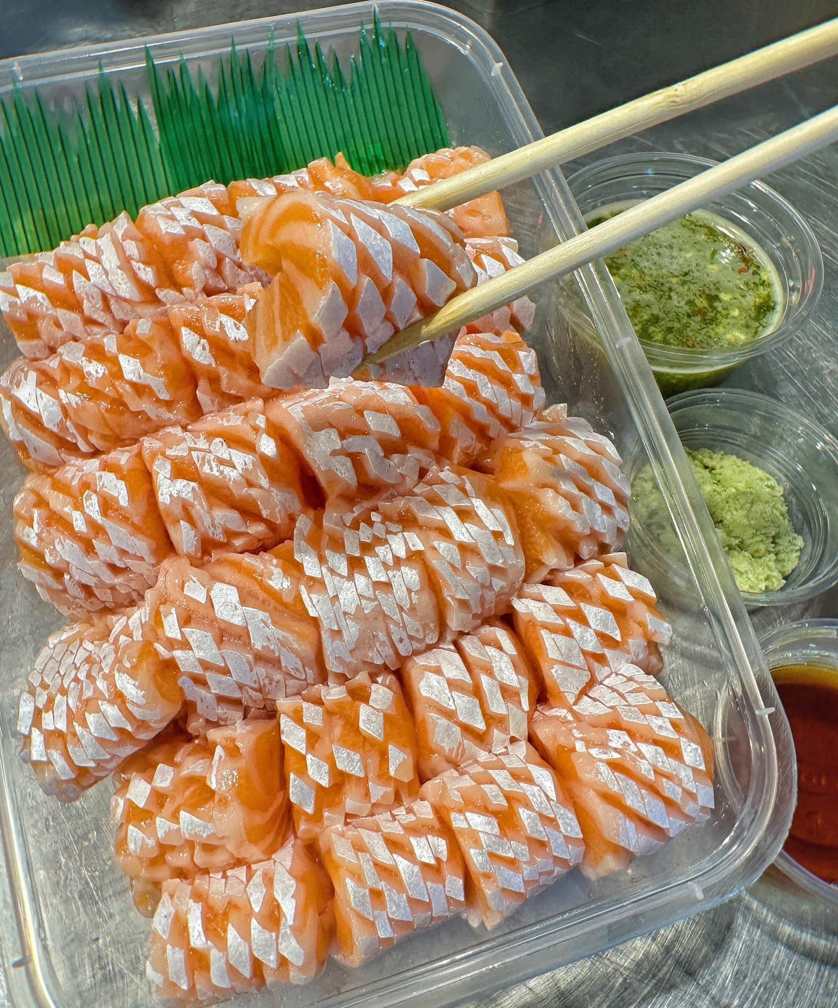Salmon Cat, Yume plus sushi, ซูชิคุมะ ShuShi Kuma, จ่ามอส แซลม่อน ซีฟู๊ด, กินดิบ