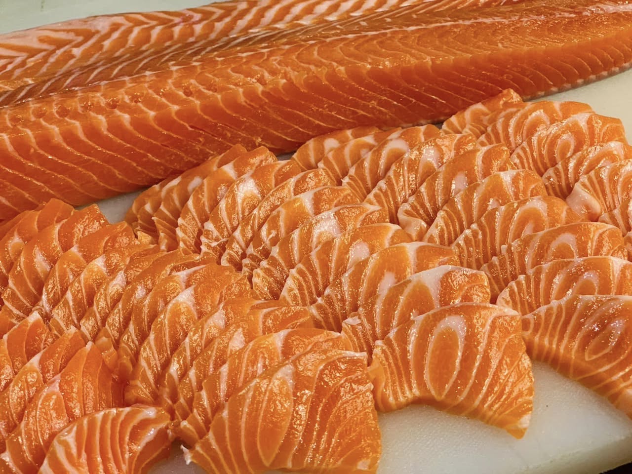 Salmon Cat, Yume plus sushi, ซูชิคุมะ ShuShi Kuma, จ่ามอส แซลม่อน ซีฟู๊ด, กินดิบ