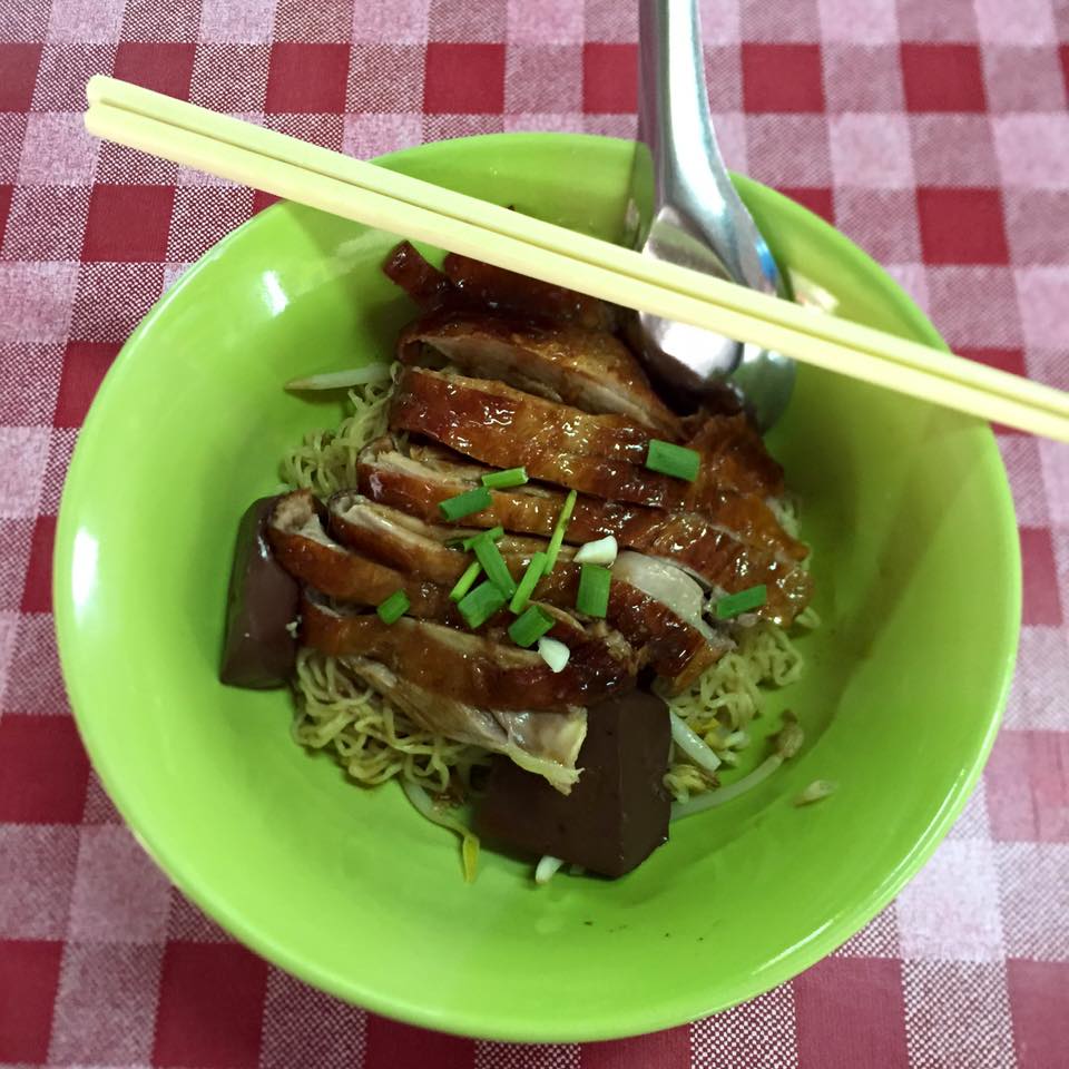 อุ่นใจริเวอร์ไซด์, สมพงศ์ ซีฟู๊ด, แป๊ะเก๊า โภชนา, ครัวบ้านเปิ้ล, ครัวปีกไม้, PLAY FARM Restaurant, เปียอู๋ โภชนา, ส้มตำดนตรี, สาขาเทพารักษ์, นายหมาทะเลมีชีวิต ตำหรุ, ครัวบุญเลิศ บางปู