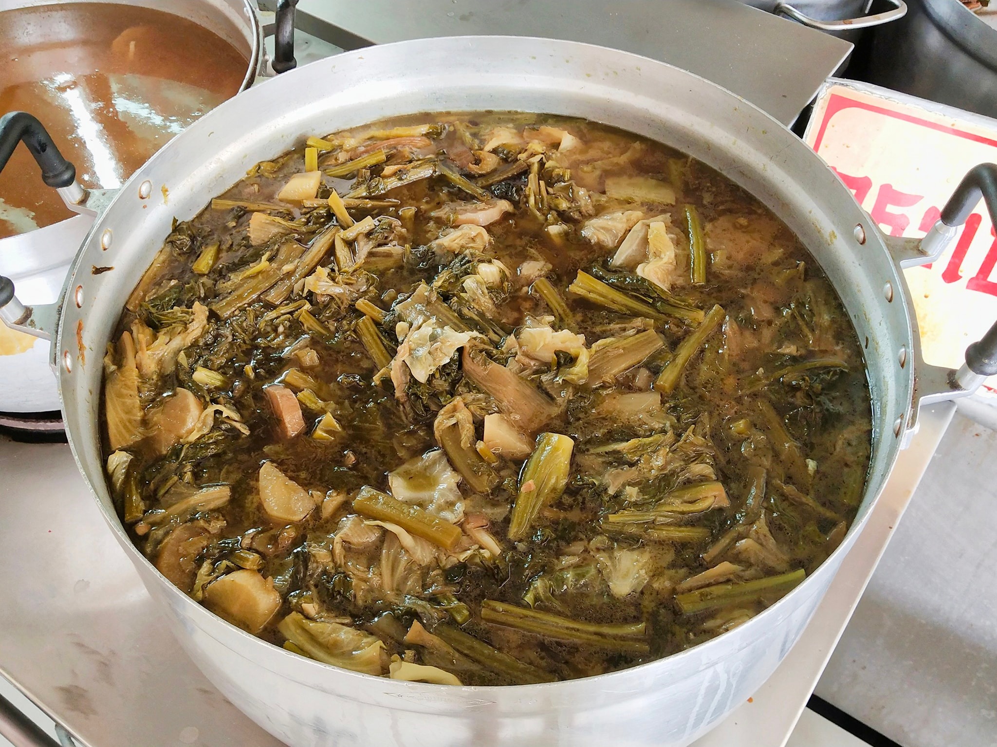 อุ่นใจริเวอร์ไซด์, สมพงศ์ ซีฟู๊ด, แป๊ะเก๊า โภชนา, ครัวบ้านเปิ้ล, ครัวปีกไม้, PLAY FARM Restaurant, เปียอู๋ โภชนา, ส้มตำดนตรี, สาขาเทพารักษ์, นายหมาทะเลมีชีวิต ตำหรุ, ครัวบุญเลิศ บางปู