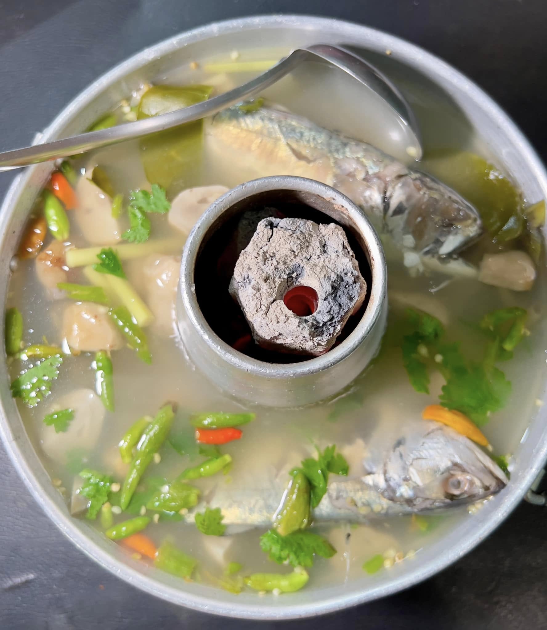 อุ่นใจริเวอร์ไซด์, สมพงศ์ ซีฟู๊ด, แป๊ะเก๊า โภชนา, ครัวบ้านเปิ้ล, ครัวปีกไม้, PLAY FARM Restaurant, เปียอู๋ โภชนา, ส้มตำดนตรี, สาขาเทพารักษ์, นายหมาทะเลมีชีวิต ตำหรุ, ครัวบุญเลิศ บางปู