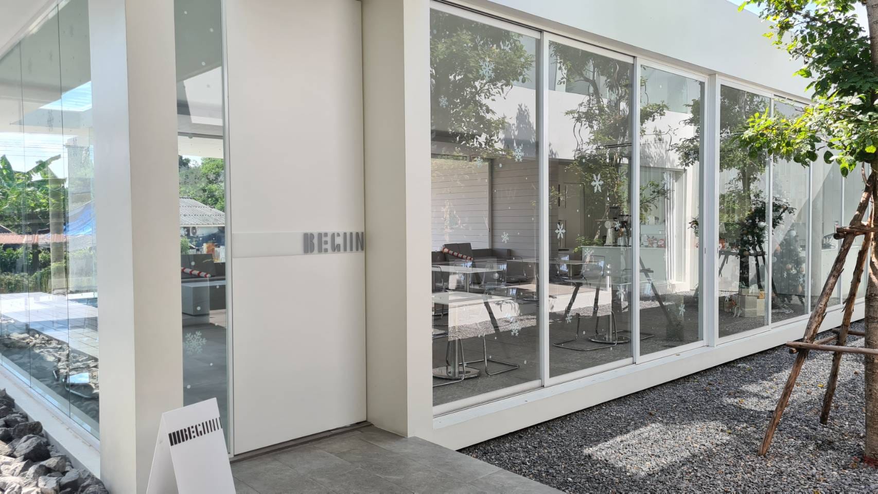 พริบพรี คาเฟ่, FOX COFF, Begiin, Coco&amp;coff, Good time Cafe', Me Cafe' Phetchaburi, Tumlay Cafe &amp; Bar, Ka-nod Café, พิเศษ กาแฟ, อากงคาเฟ่, LoveBread Thailand, SPACE TIME Cafe’ Phetchaburi, ณ โรงนา คาเฟ่