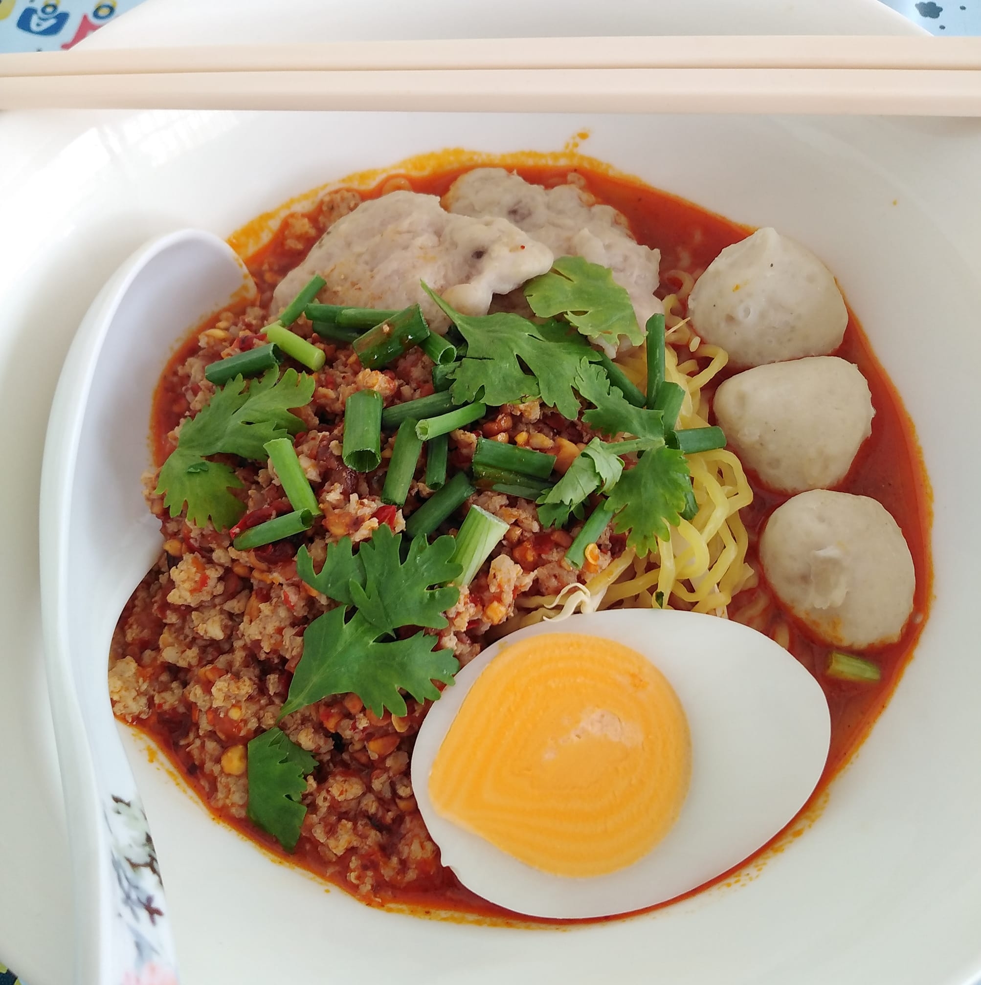 เมตตา หมูทอด, ข้าวมันไก่โง้วชุ้งฮวด, ร้านอาหารเรือนแพ, ป้าเก๋แหนมเนือง, ก๋วยเตี๋ยวต้มยำพริกเผาหมูบ่ะช่อ, อบเจริญ, ร้านก๋วยเตี๋ยวสวนรื่น ซ.จรัญฯ66/1, อรวรรณ แหนมเนือง, ครัวศรแดง, ยุ้ยกี่บะหมี่ราชวิถี