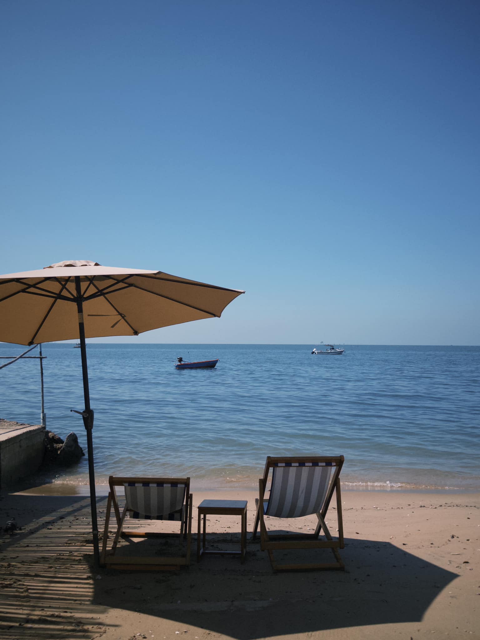 Haus cafe &amp; bar, Summer Koffee, Babe Velvet Cafe, SHUSH Cafe &amp; Bar, Baan Boossarawadee, Triplets House