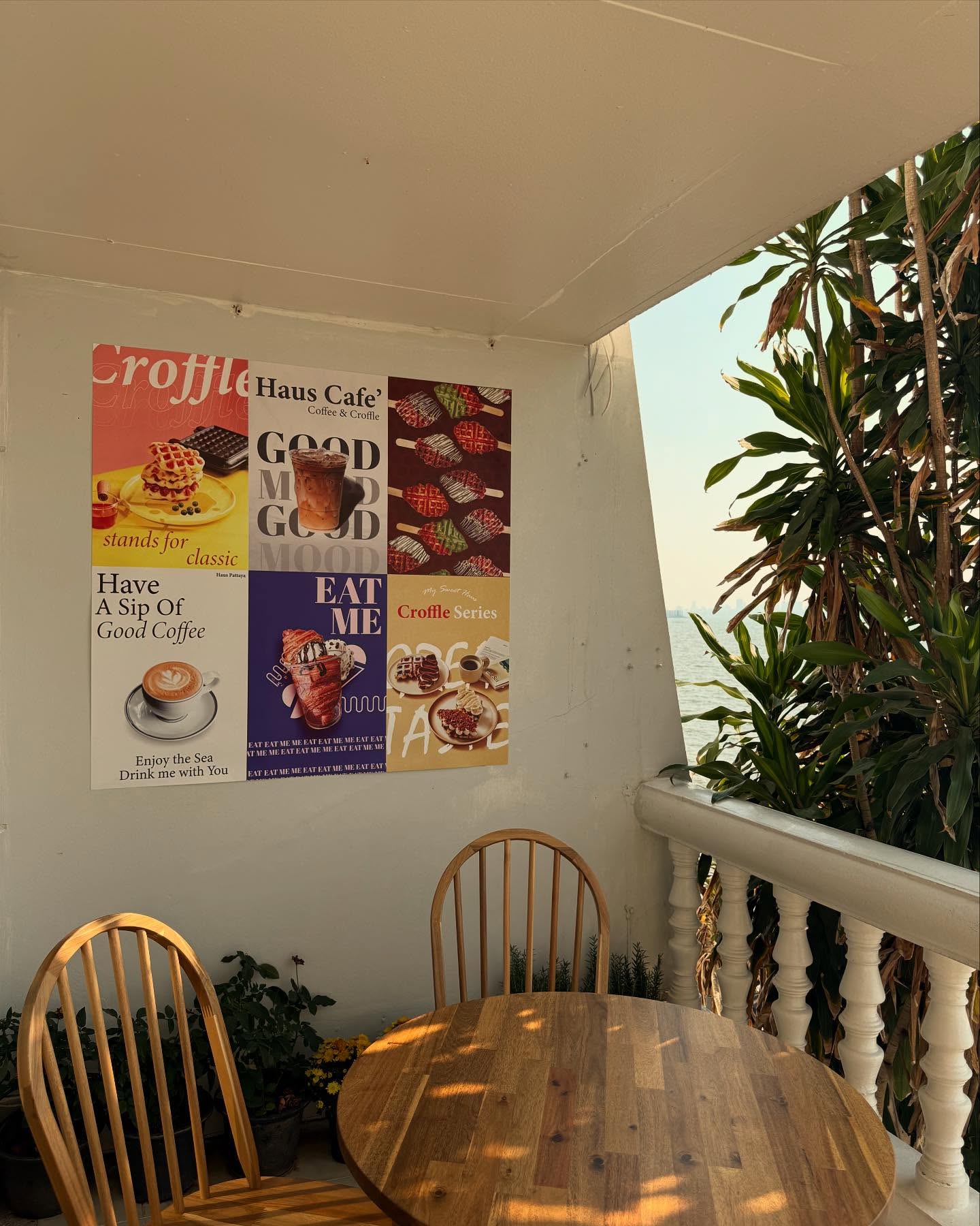 Haus cafe &amp; bar, Summer Koffee, Babe Velvet Cafe, SHUSH Cafe &amp; Bar, Baan Boossarawadee, Triplets House