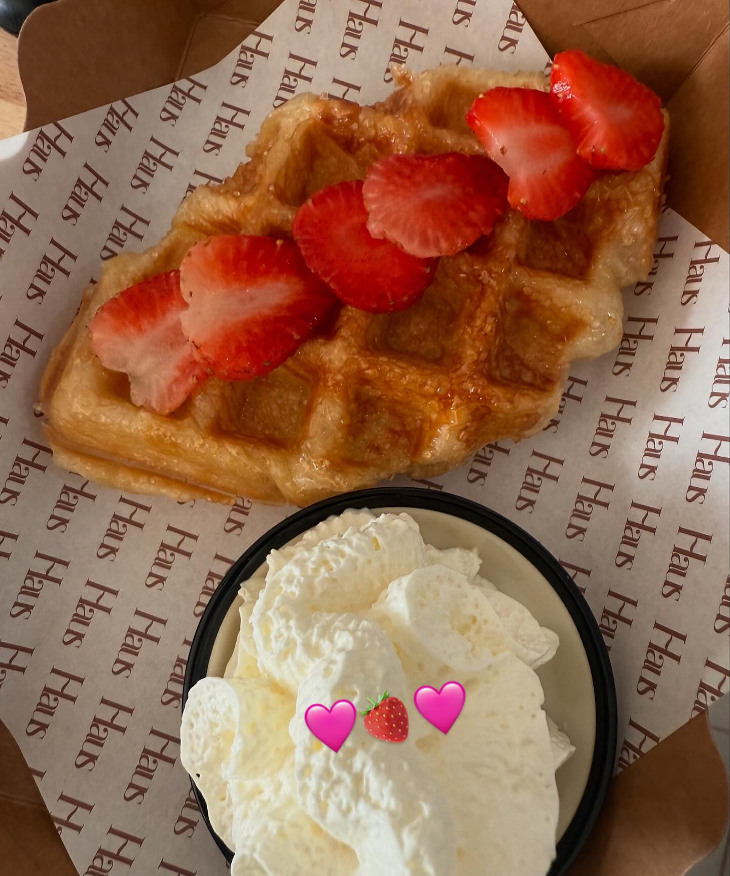 Haus cafe &amp; bar, Summer Koffee, Babe Velvet Cafe, SHUSH Cafe &amp; Bar, Baan Boossarawadee, Triplets House