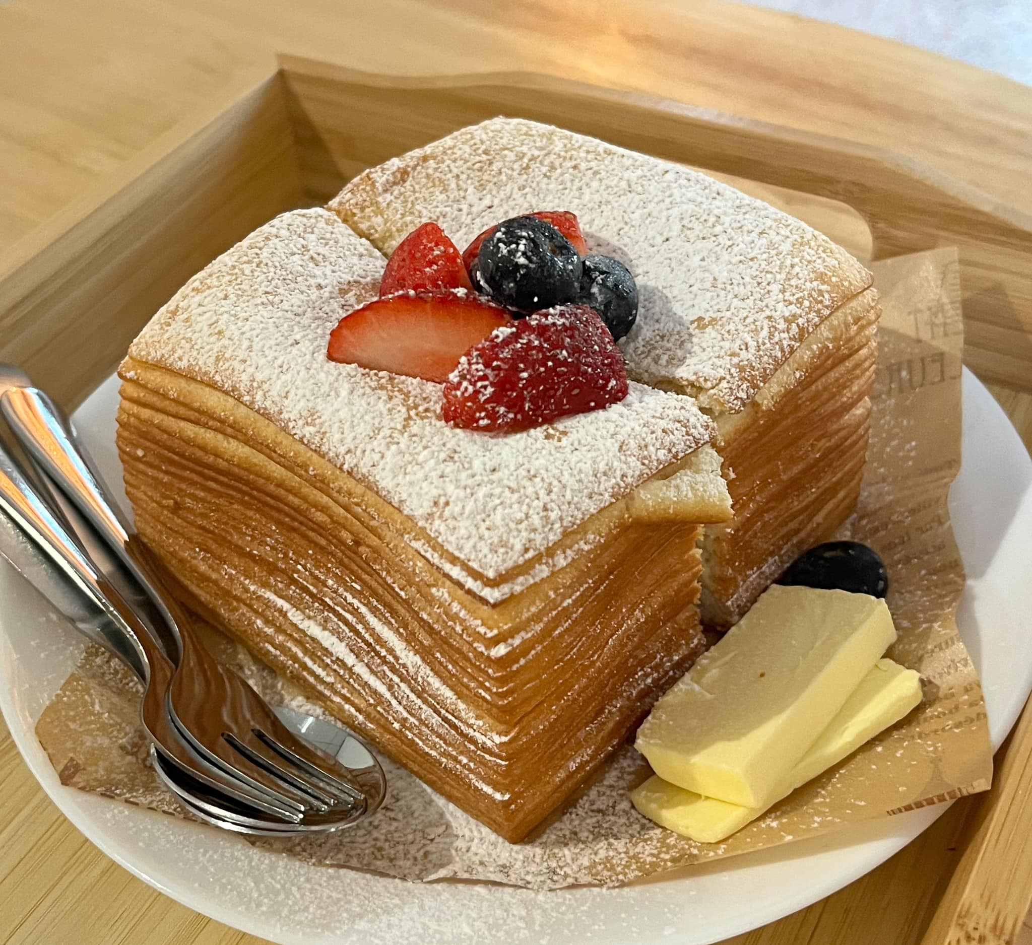 Haus cafe &amp; bar, Summer Koffee, Babe Velvet Cafe, SHUSH Cafe &amp; Bar, Baan Boossarawadee, Triplets House