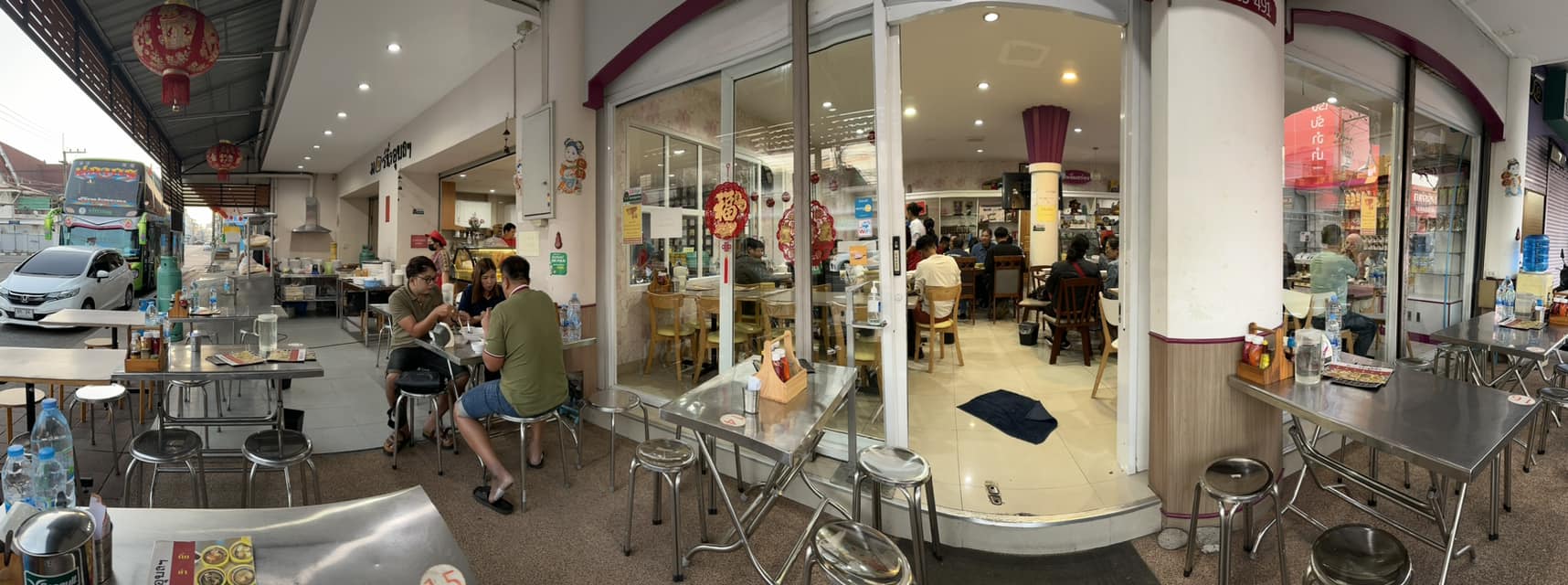 ครัวมายโฮม, กระทะ Kitchen, มอร์นิ่งอุบลฯ, ลาบคุณแหม๋ว, อินโดจีน, ชมจันทร์, ข้าวต้มสันติ โภชนา, หงษ์ฟ้าภัตตาคาร