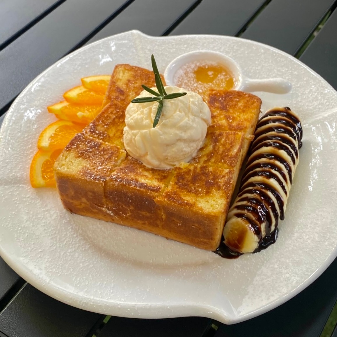 Phosai Coops &amp; Farm, KEEP X MUNIMAL, loll.a, Santisuk, LANG BAAN, Sunrise To Midnight, Wab Cafe, Lovio, Kanuengnij Cafe, LightRoaster