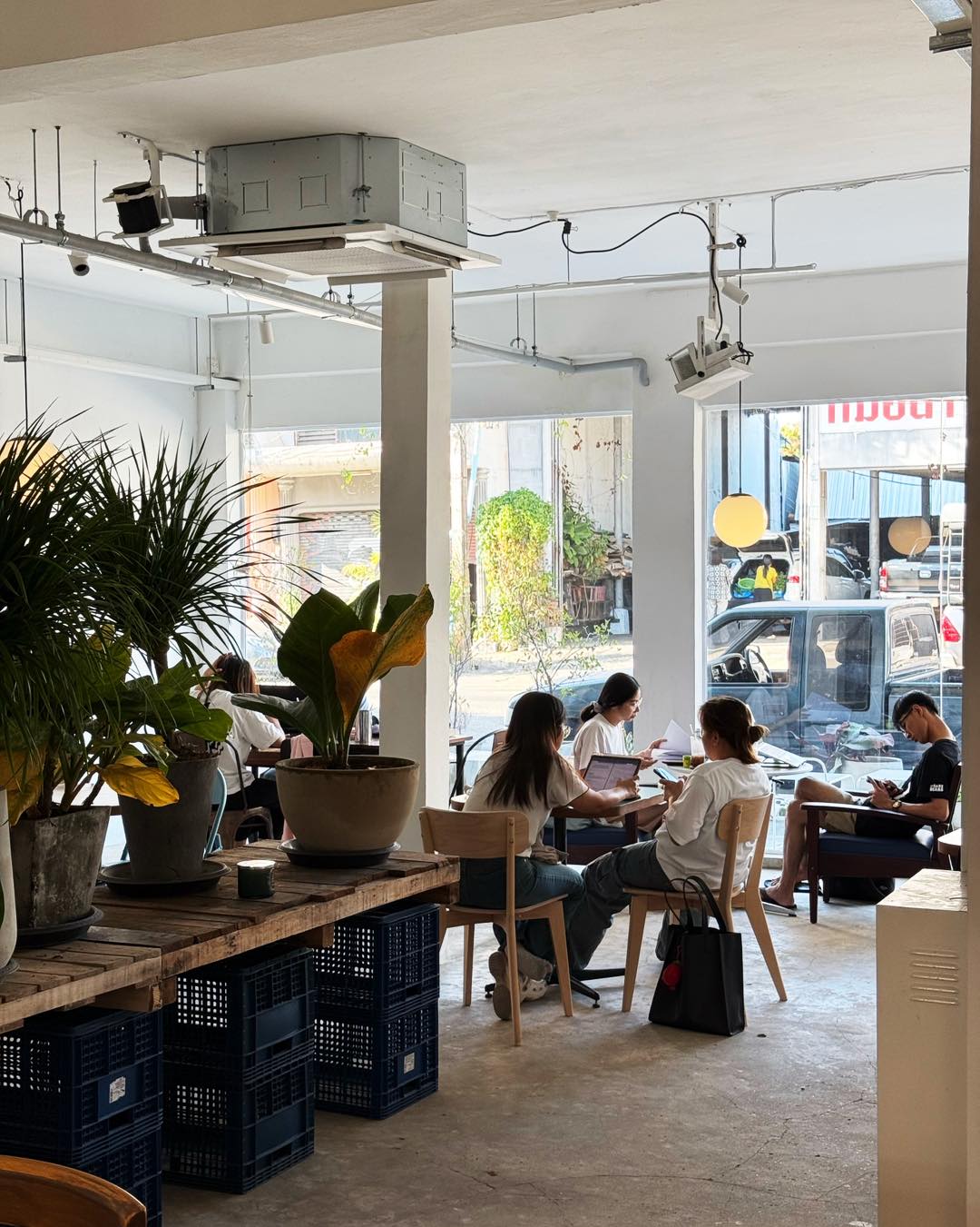 Phosai Coops &amp; Farm, KEEP X MUNIMAL, loll.a, Santisuk, LANG BAAN, Sunrise To Midnight, Wab Cafe, Lovio, Kanuengnij Cafe, LightRoaster