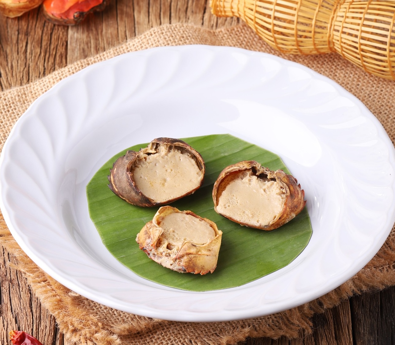 Khao-Sō-i, สาขาสยามพารากอน, อองตอง ข้าวซอย, Mugkhaosoi มักข้าวซอย, ข้าวซอยเชียงใหม่ สุโขทัยซอย 5, ข้าวซอยแม่สุภาพ เจ้าเก่าย่านเทเวศน์, หอมด่วน, ข้าวซอยลำดวนฟ้าฮ่ามเชียงใหม่, สาขาวิภาวดีรังสิต 58, Lanna Eatery, ต๊ะต่อนยอน, Cr. ภาพทั้งหมดจาก Facebook ต๊ะต่อนยอน อาหารเหนือ, ข้าวซอยดอยคำ, ฮ้านจาวเหนือ, ทิศเหนือ