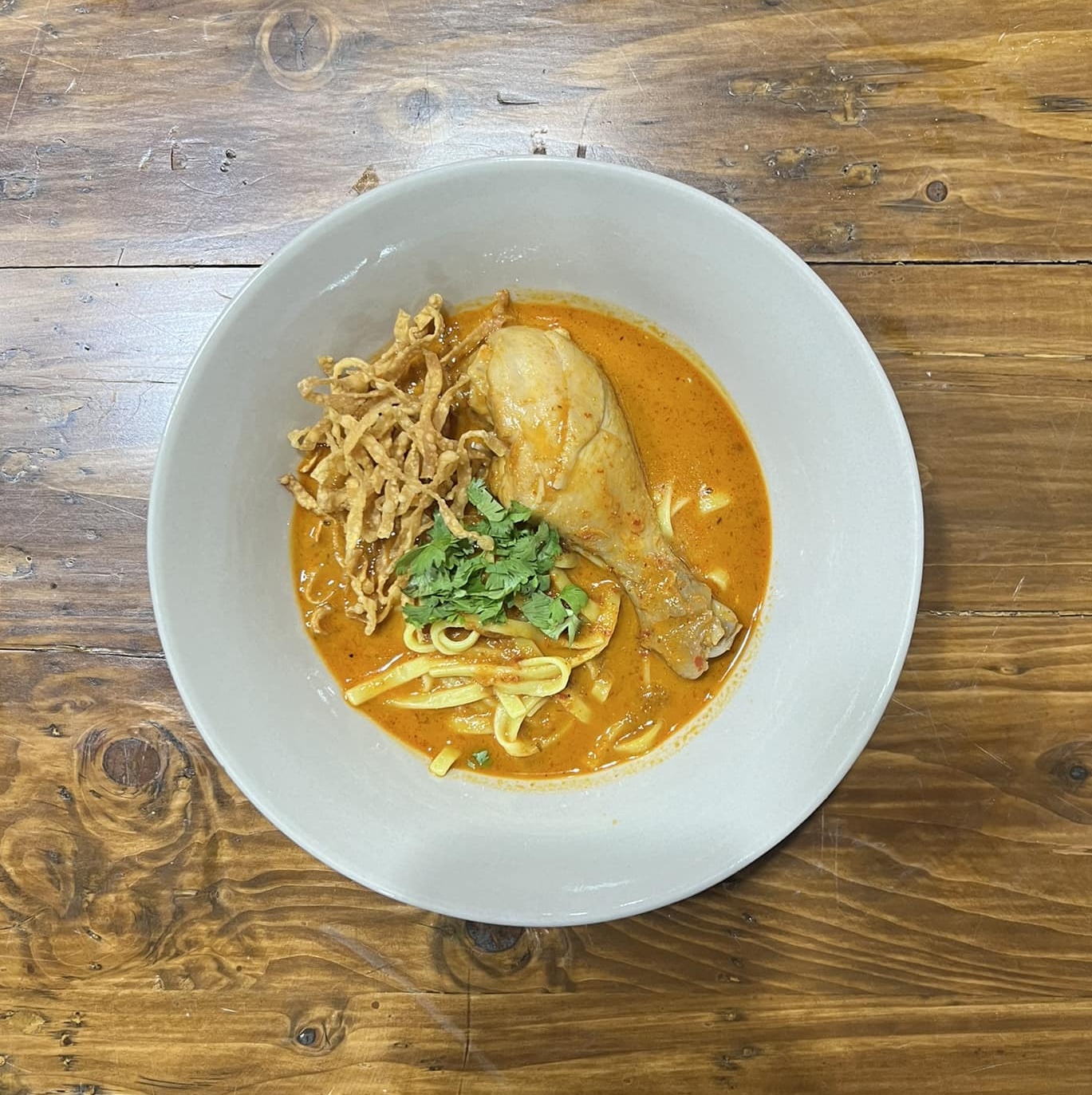 Khao-Sō-i, สาขาสยามพารากอน, อองตอง ข้าวซอย, Mugkhaosoi มักข้าวซอย, ข้าวซอยเชียงใหม่ สุโขทัยซอย 5, ข้าวซอยแม่สุภาพ เจ้าเก่าย่านเทเวศน์, หอมด่วน, ข้าวซอยลำดวนฟ้าฮ่ามเชียงใหม่, สาขาวิภาวดีรังสิต 58, Lanna Eatery, ต๊ะต่อนยอน, Cr. ภาพทั้งหมดจาก Facebook ต๊ะต่อนยอน อาหารเหนือ, ข้าวซอยดอยคำ, ฮ้านจาวเหนือ, ทิศเหนือ