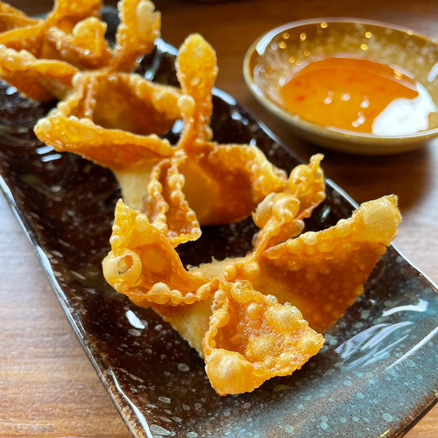 Khao-Sō-i, สาขาสยามพารากอน, อองตอง ข้าวซอย, Mugkhaosoi มักข้าวซอย, ข้าวซอยเชียงใหม่ สุโขทัยซอย 5, ข้าวซอยแม่สุภาพ เจ้าเก่าย่านเทเวศน์, หอมด่วน, ข้าวซอยลำดวนฟ้าฮ่ามเชียงใหม่, สาขาวิภาวดีรังสิต 58, Lanna Eatery, ต๊ะต่อนยอน, Cr. ภาพทั้งหมดจาก Facebook ต๊ะต่อนยอน อาหารเหนือ, ข้าวซอยดอยคำ, ฮ้านจาวเหนือ, ทิศเหนือ