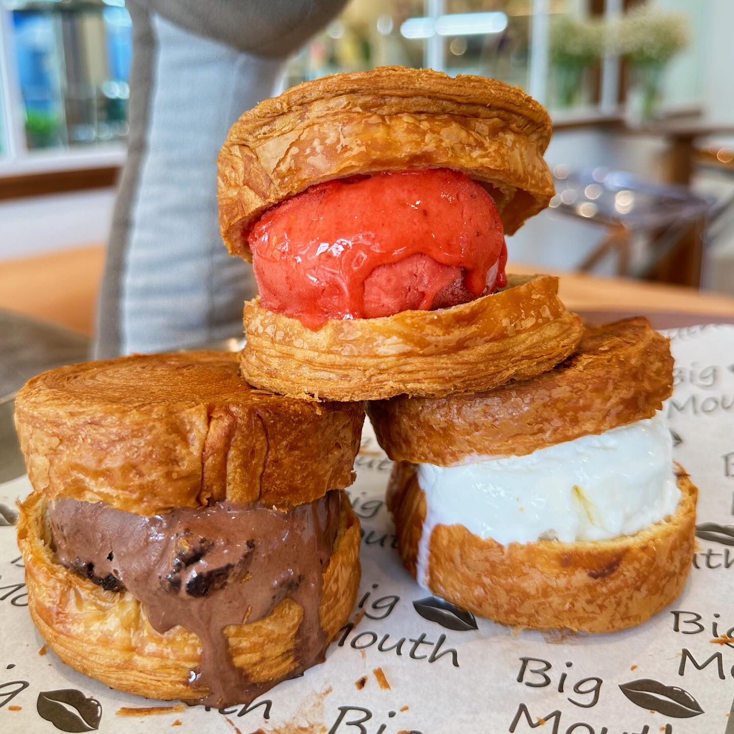 Dragon Buffet, เนื้อแคมป์ไฟ, โจ๊ก เต็มทอง ปรีดี2, NaiEm, Bi'halalika Roti & Bistro, ข้าวต้มกระดูกหมู ถ.สุขุมวิท71ปรีดี16