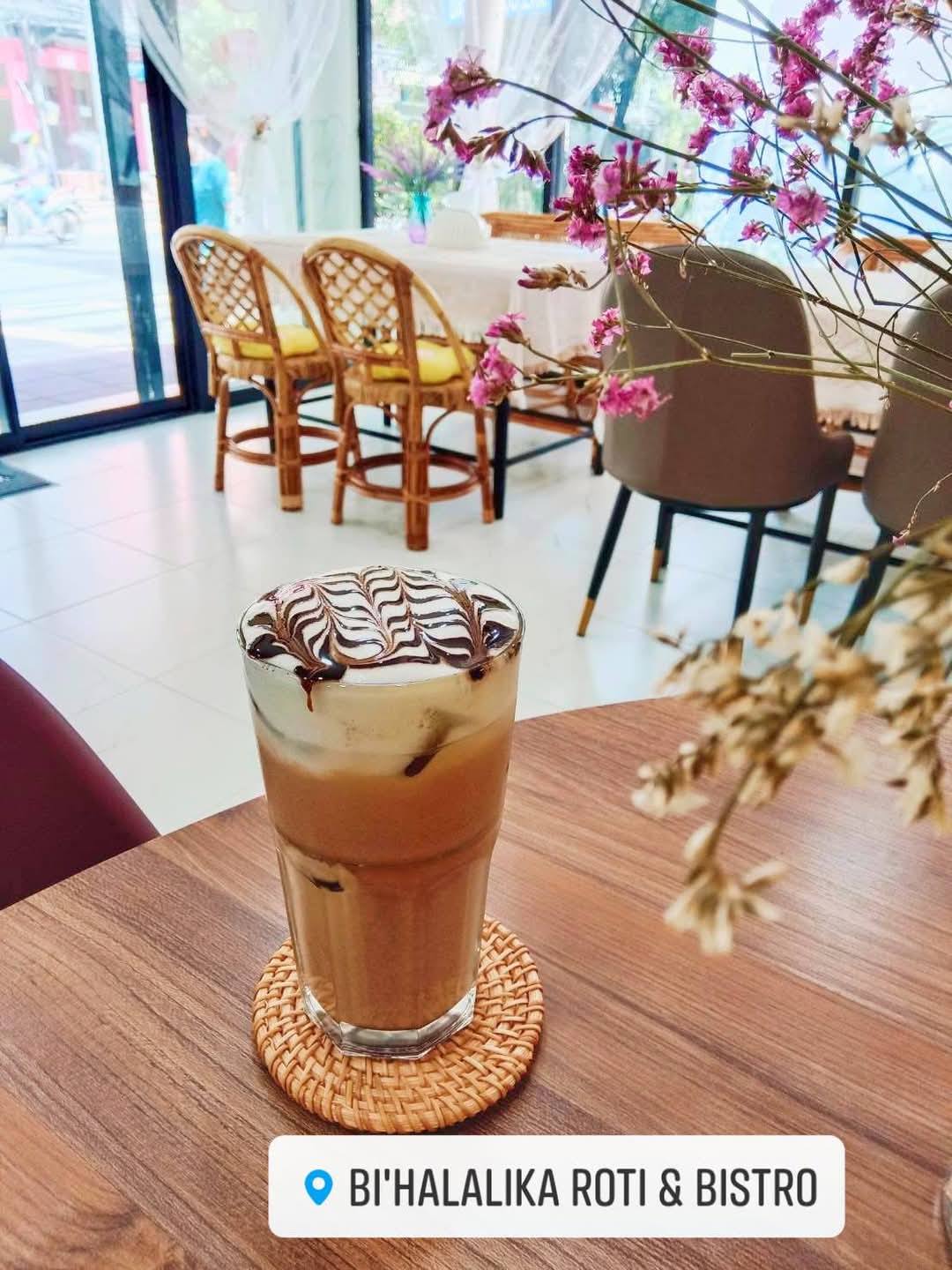 Dragon Buffet, เนื้อแคมป์ไฟ, โจ๊ก เต็มทอง ปรีดี2, NaiEm, Bi'halalika Roti & Bistro, ข้าวต้มกระดูกหมู ถ.สุขุมวิท71ปรีดี16